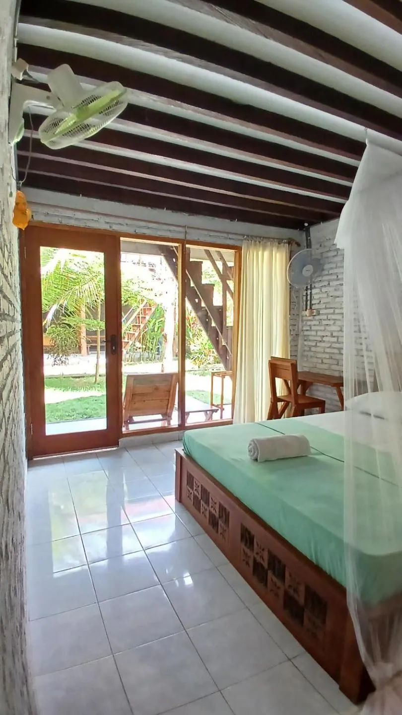 Bed in Jungle House - surf & stay