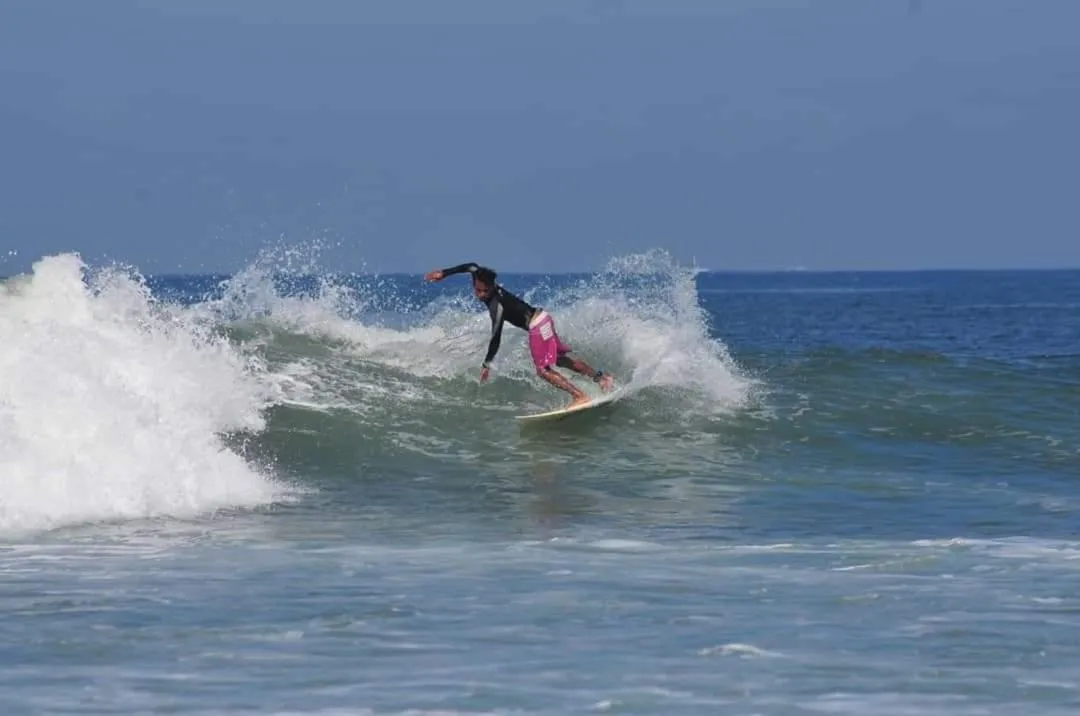 Jungle House - surf & stay