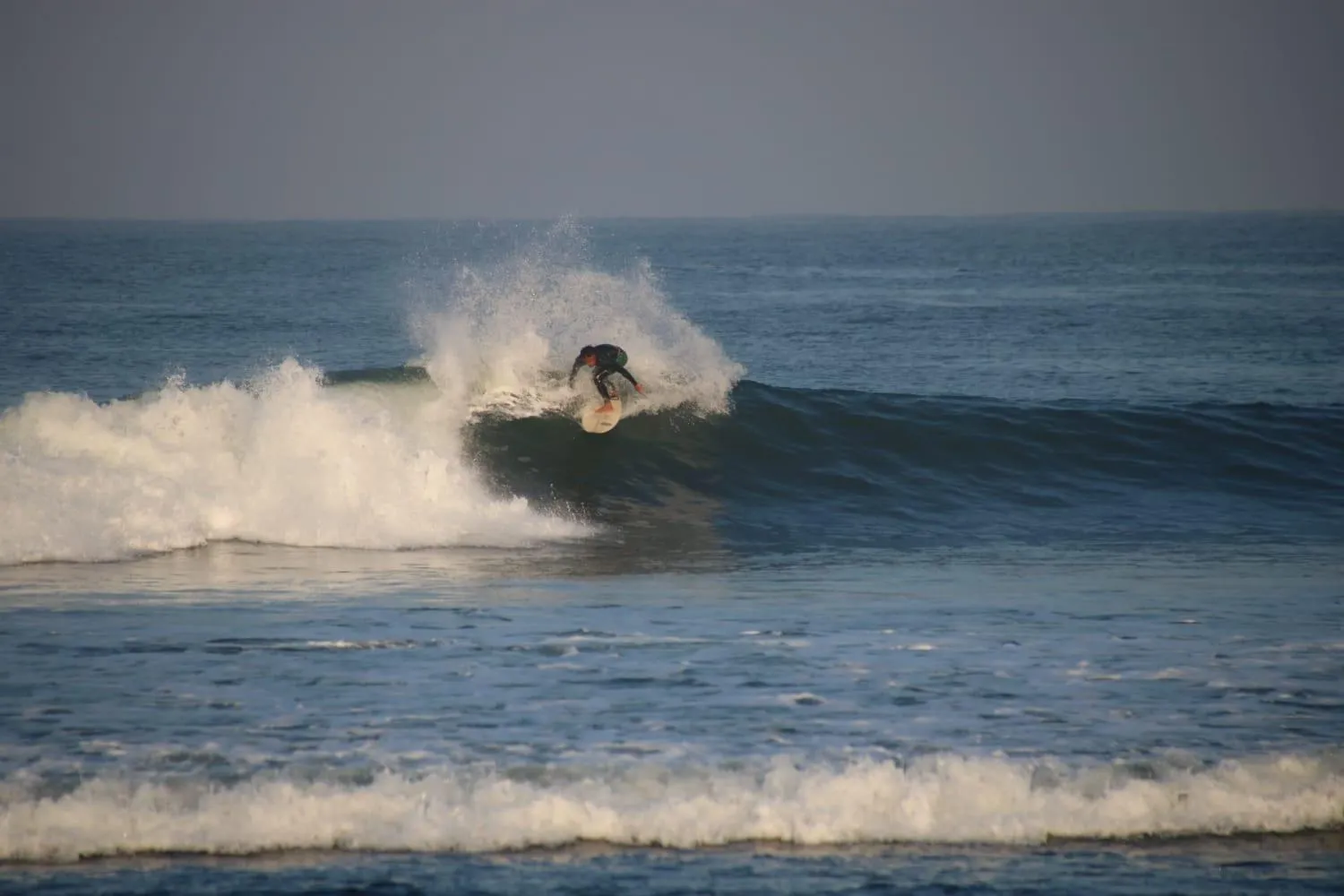 Jungle House - surf & stay