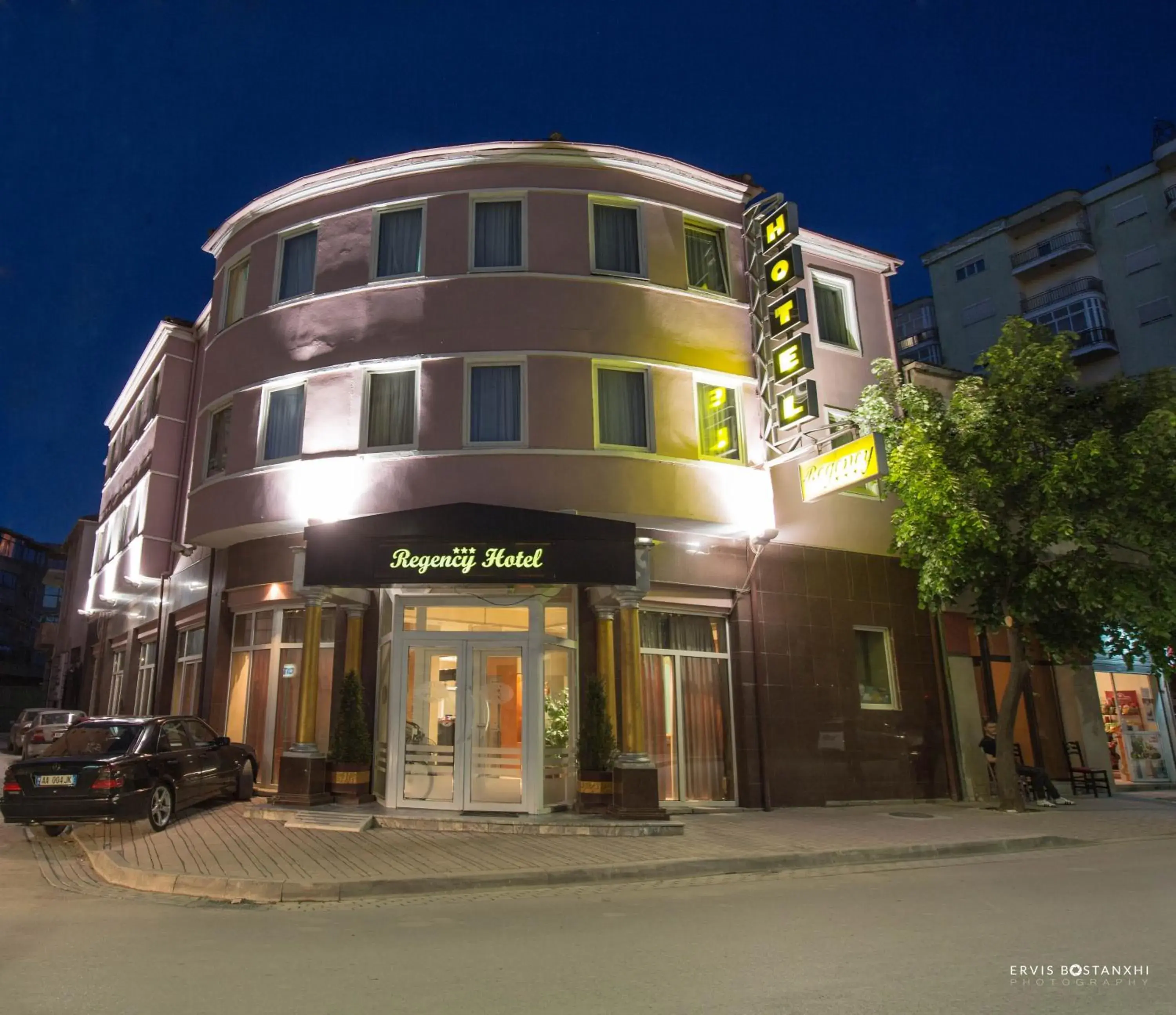 Facade/entrance in Hotel Regency Facade/entrance in Hotel Regency