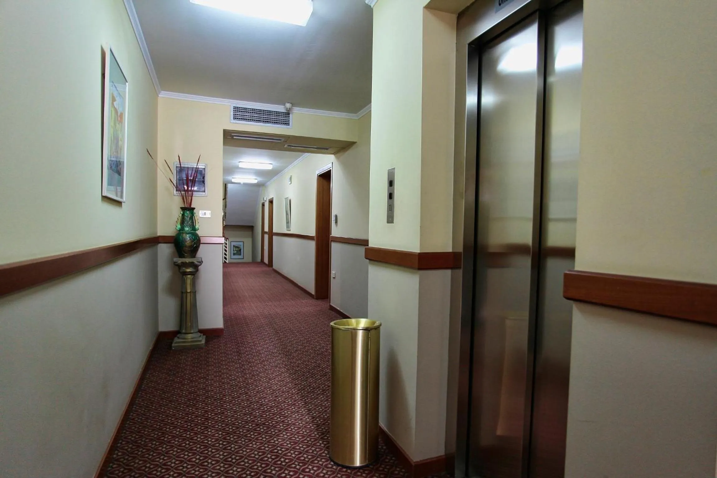 Area and facilities in Hotel Regency
