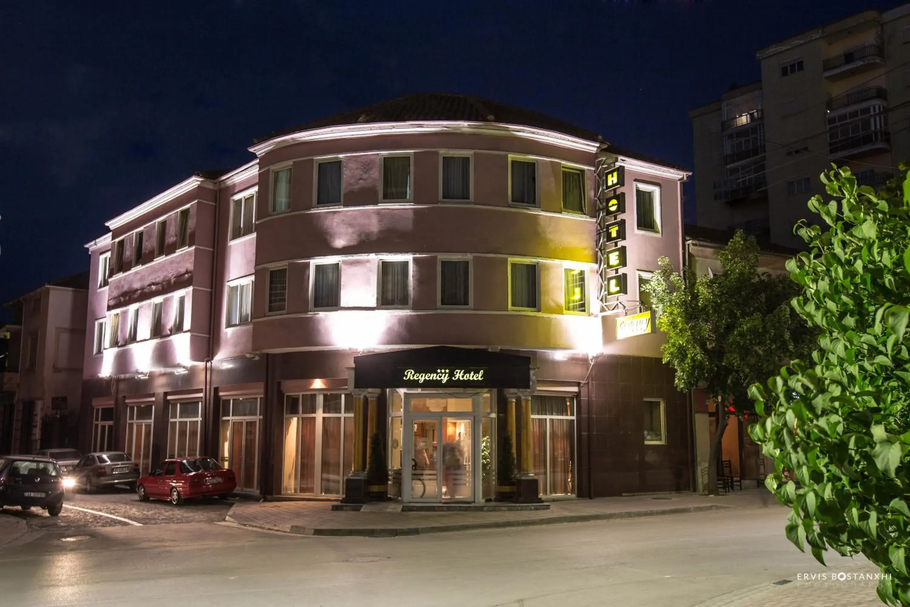 Facade/entrance in Hotel Regency Facade/entrance in Hotel Regency