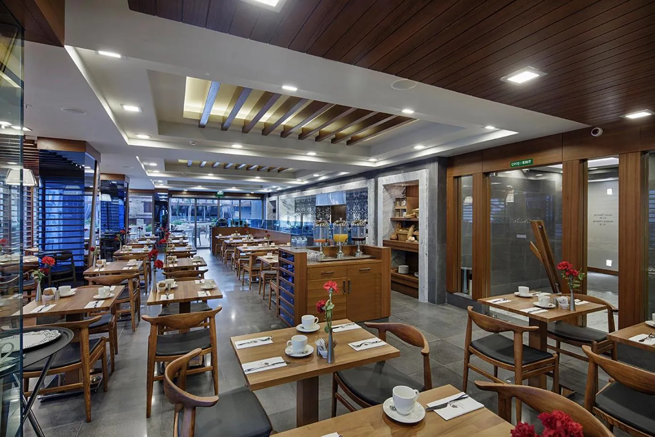 Restaurant/places to eat in DoubleTree by Hilton Kusadasi