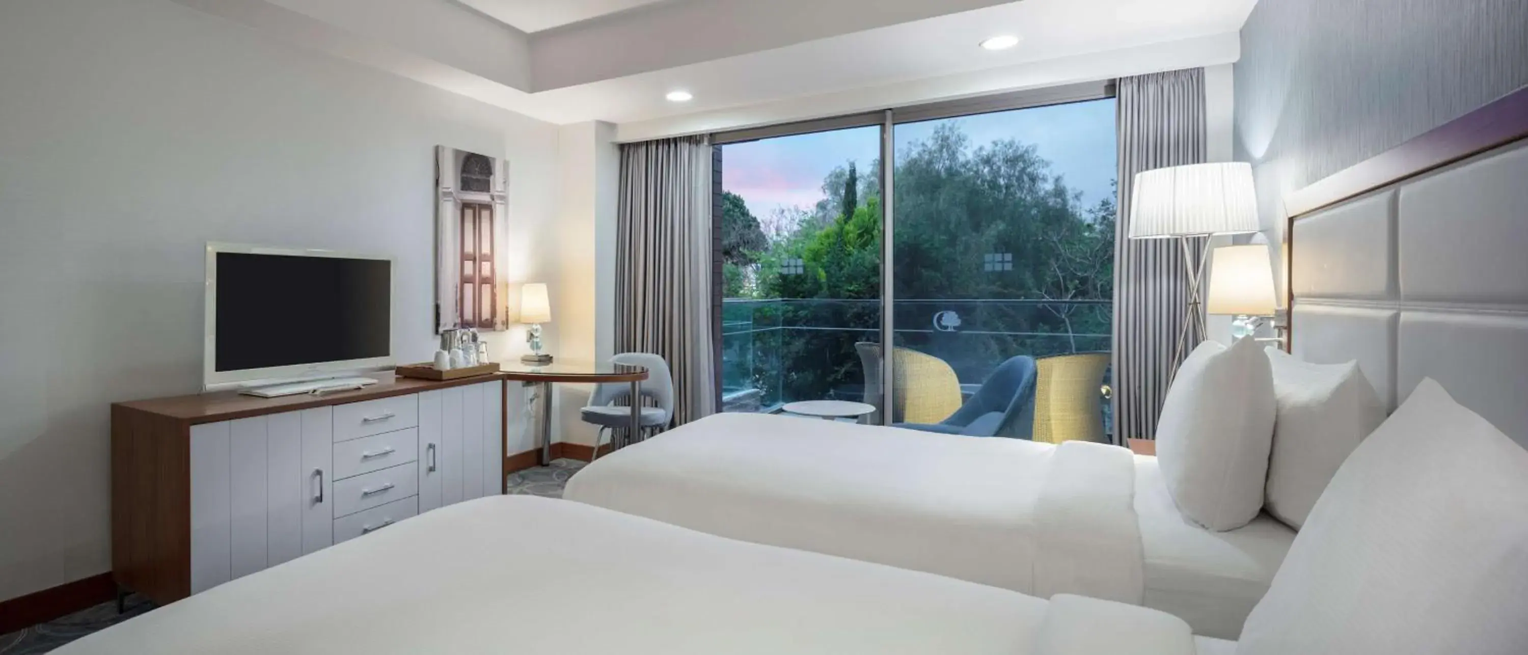 Twin Room - Smoking in DoubleTree by Hilton Kusadasi Twin Room - Smoking in DoubleTree by Hilton Kusadasi