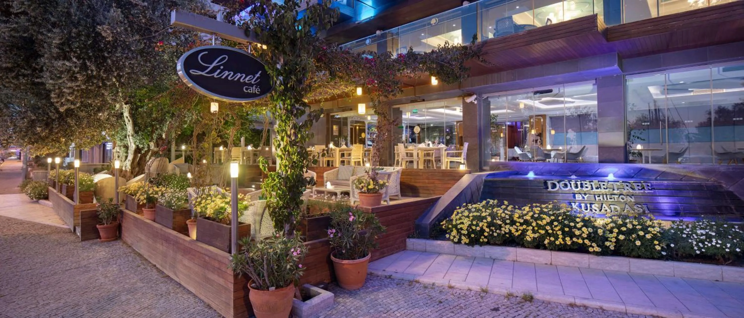 Restaurant/places to eat in DoubleTree by Hilton Kusadasi