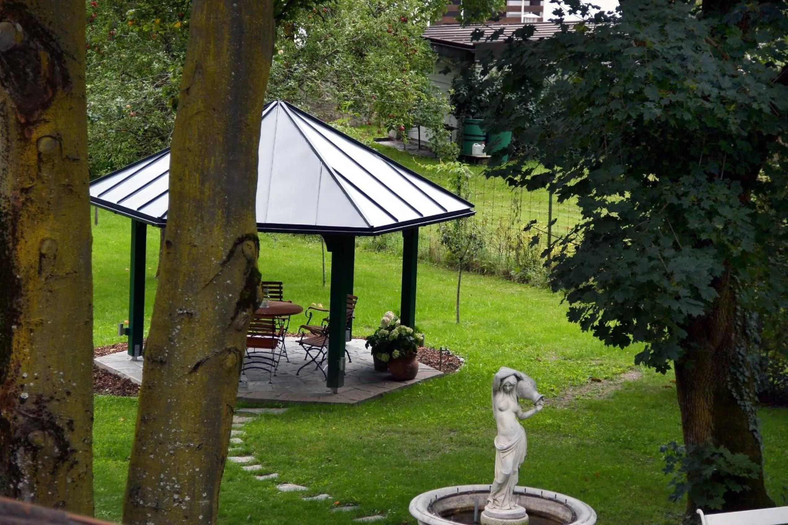 Garden in Landhotel Pacher