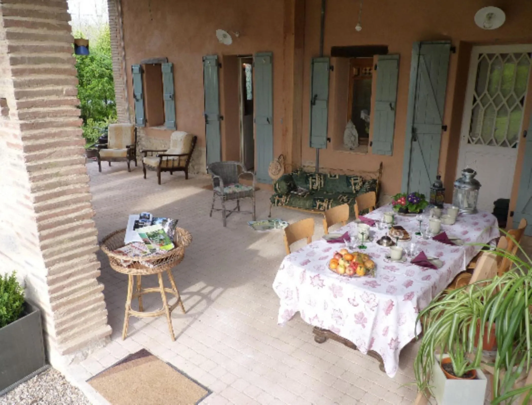 Patio in Le Fraysse