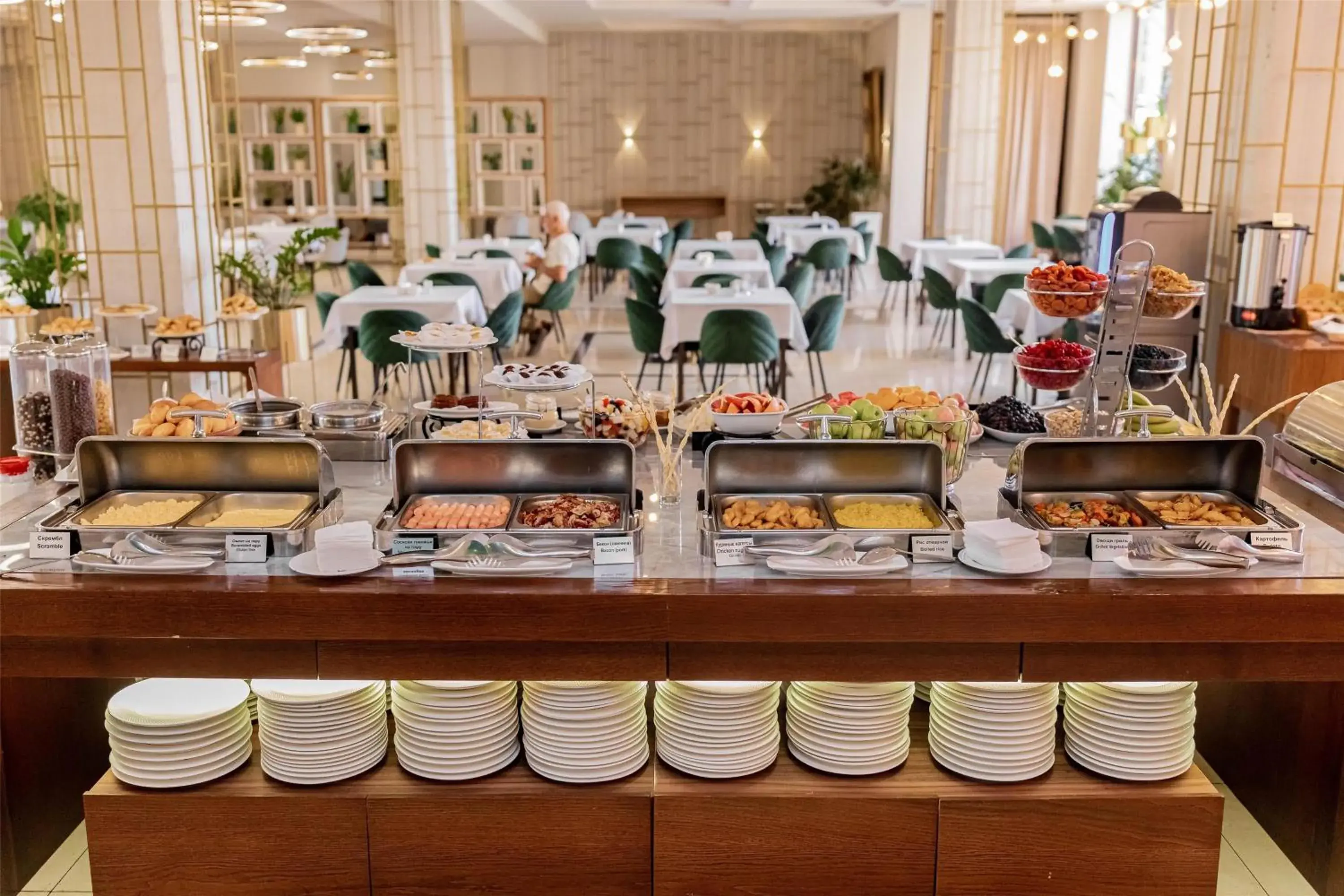 Food and drinks in Best Western Plus Atakent Park Hotel Food and drinks in Best Western Plus Atakent Park Hotel