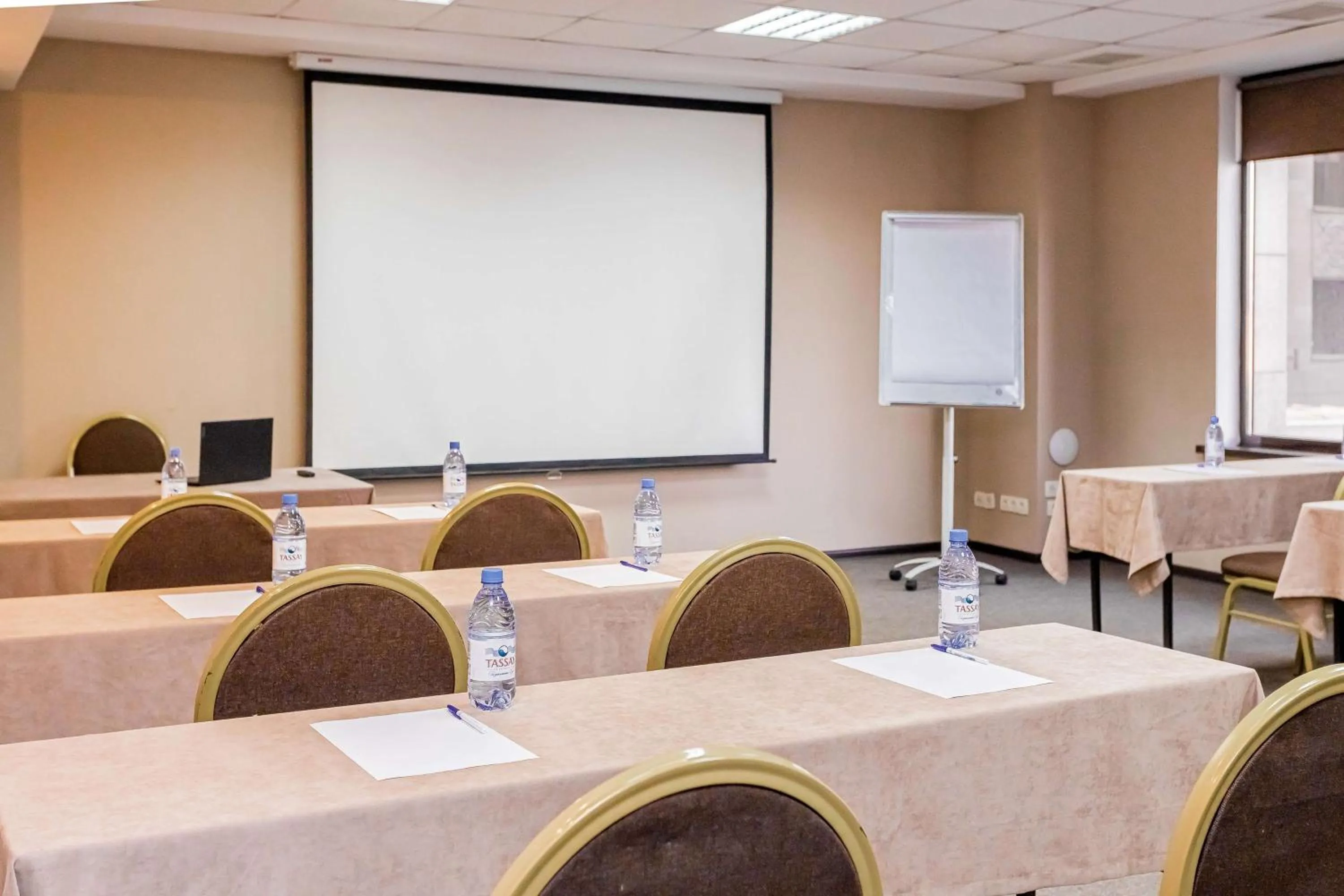 Meeting/conference room in Best Western Plus Atakent Park Hotel