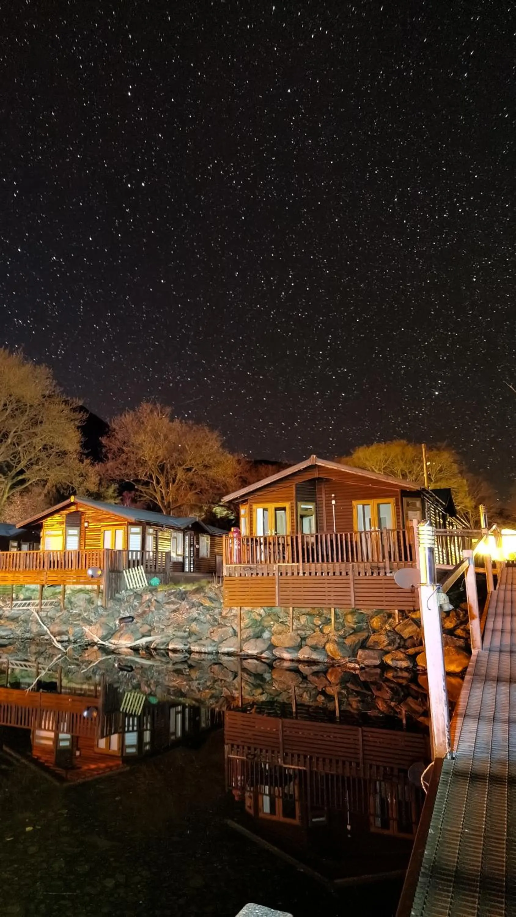 Property building in Bonnie Banks Lodge Ardlui
