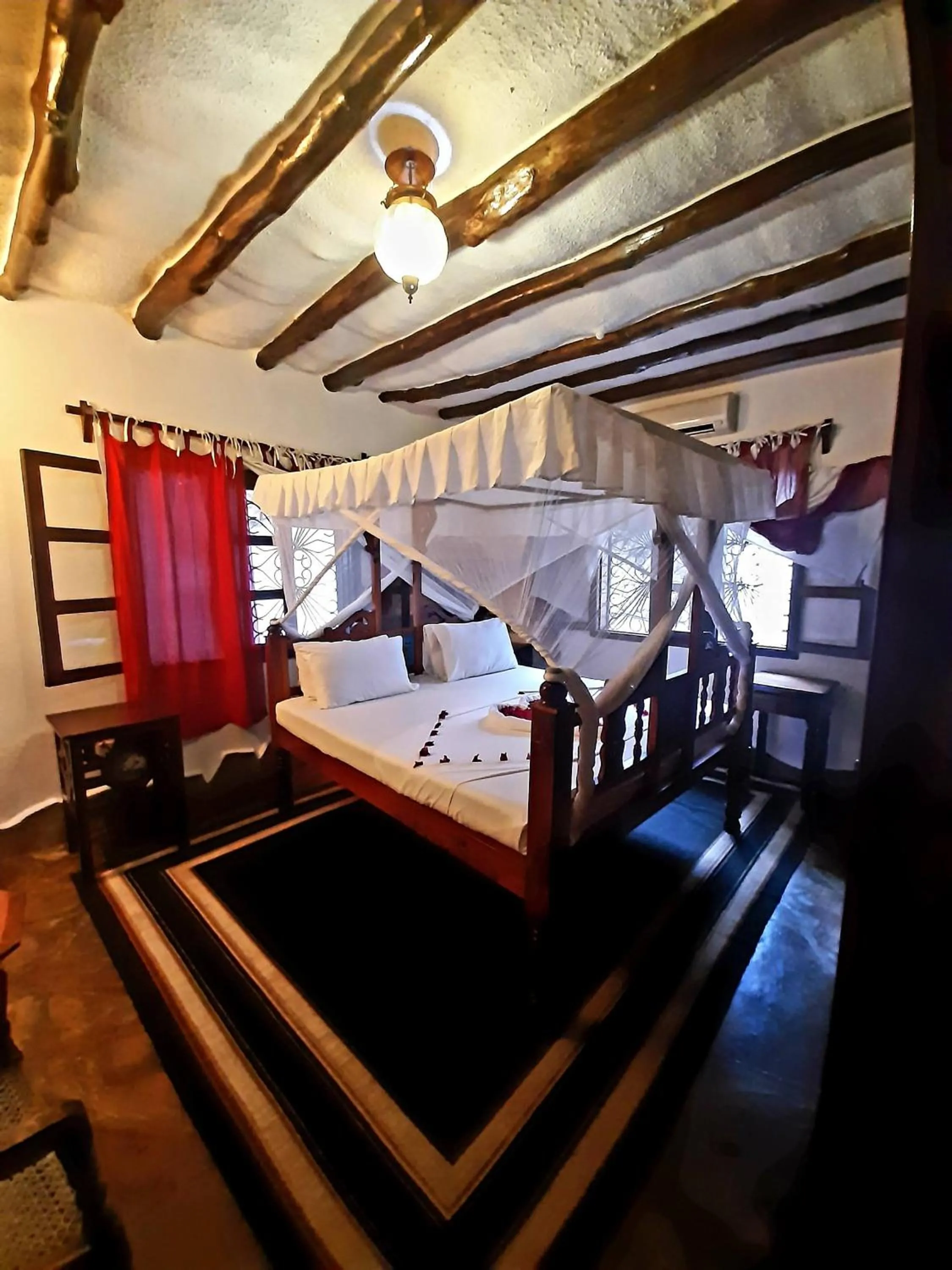 Bed in Boutique Hotel Nyumbani Tembo