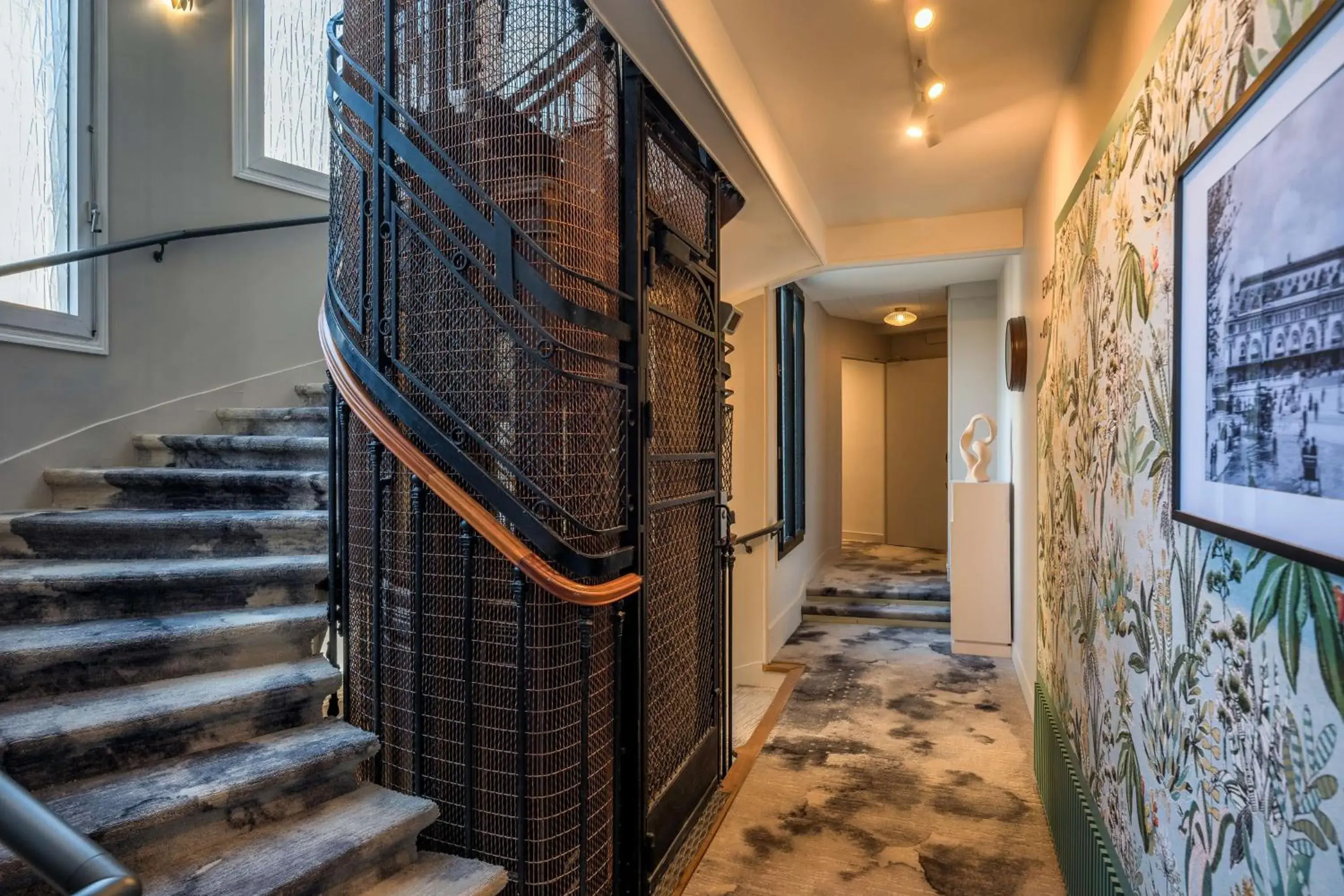 Lobby or reception in Hotel Camille Paris Tapestry Collection by Hilton Lobby or reception in Hotel Camille Paris Tapestry Collection by Hilton