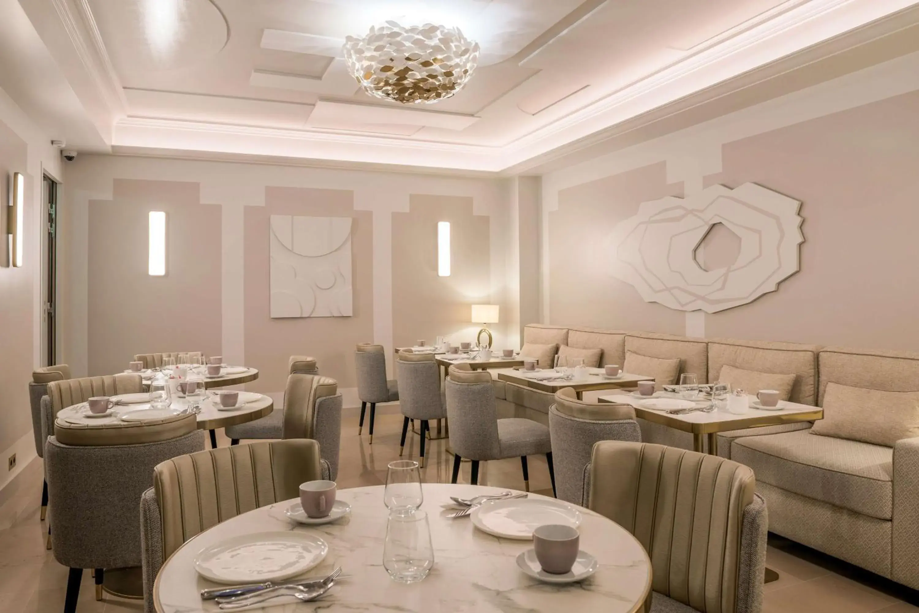 Breakfast in Hotel Camille Paris Tapestry Collection by Hilton Breakfast in Hotel Camille Paris Tapestry Collection by Hilton