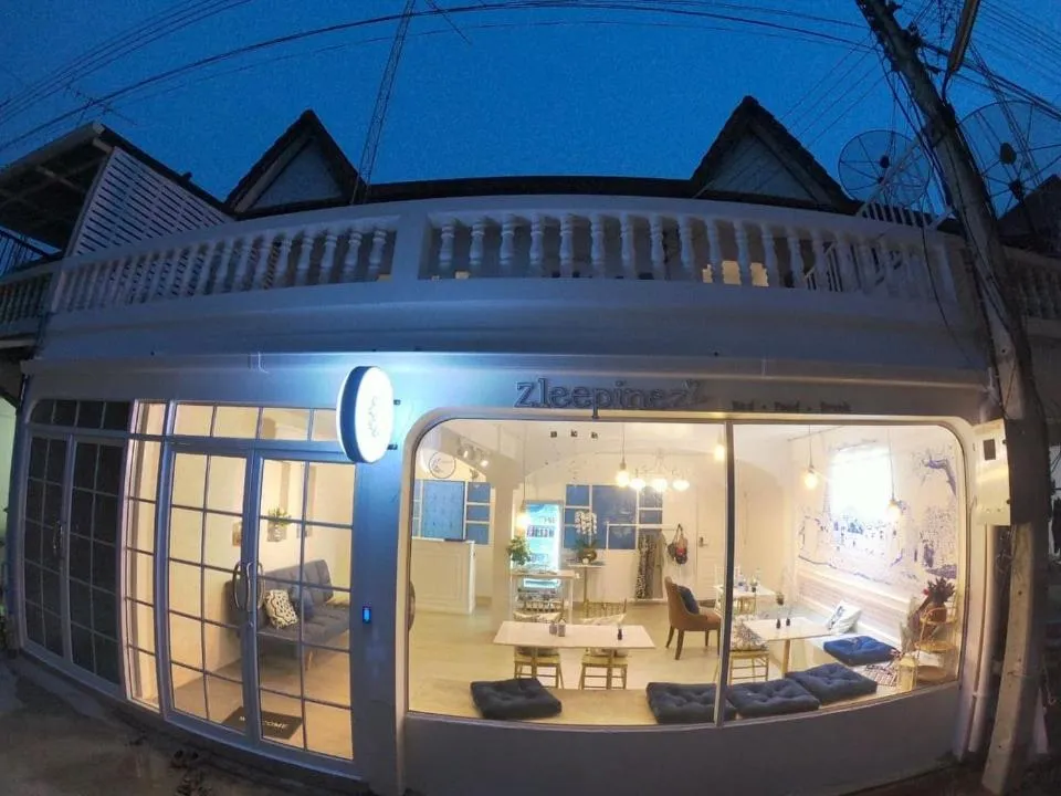 Property building in Zleepinezz Hostel