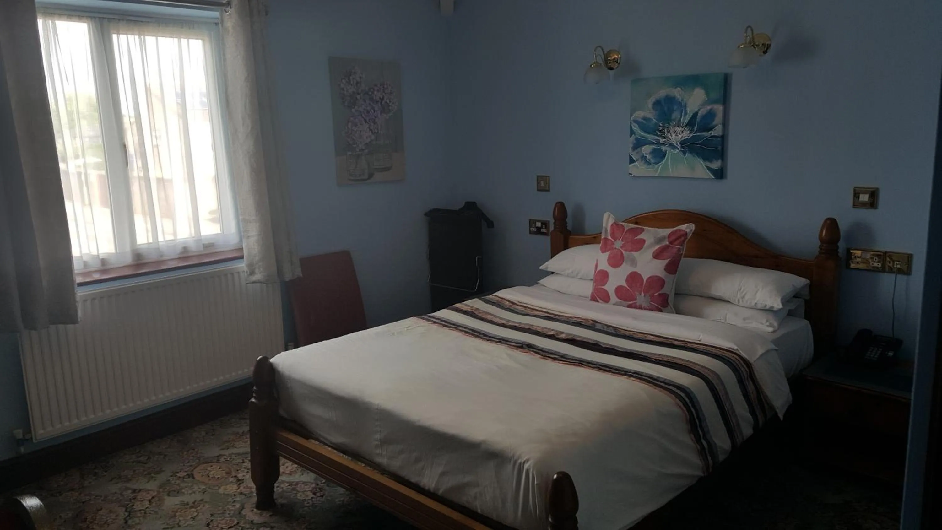 Day, Bed in Balkan Lodge Oxford