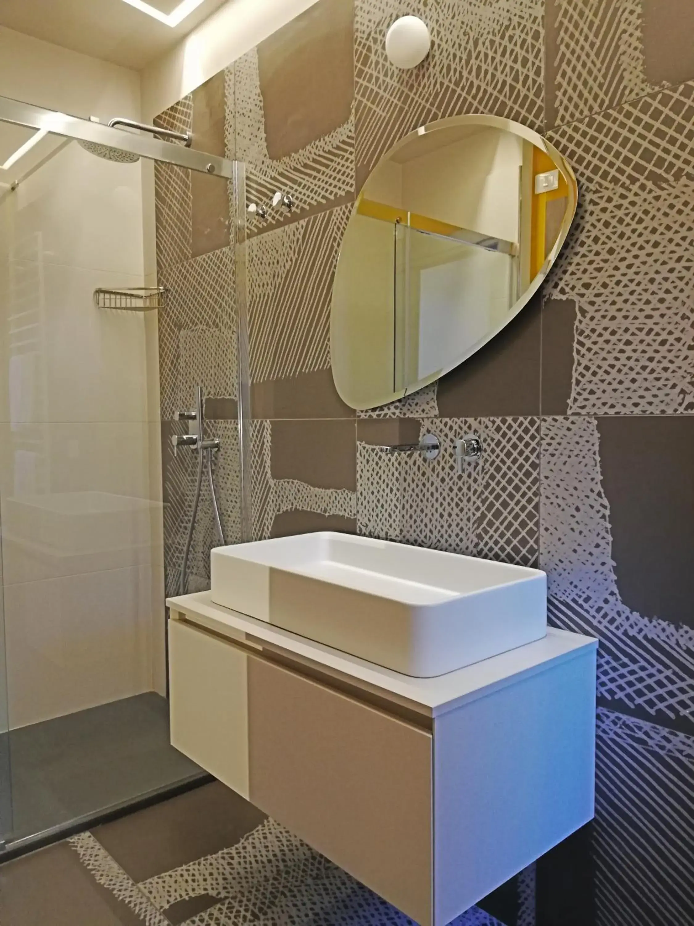 Shower in Ciclope Resort Shower in Ciclope Resort