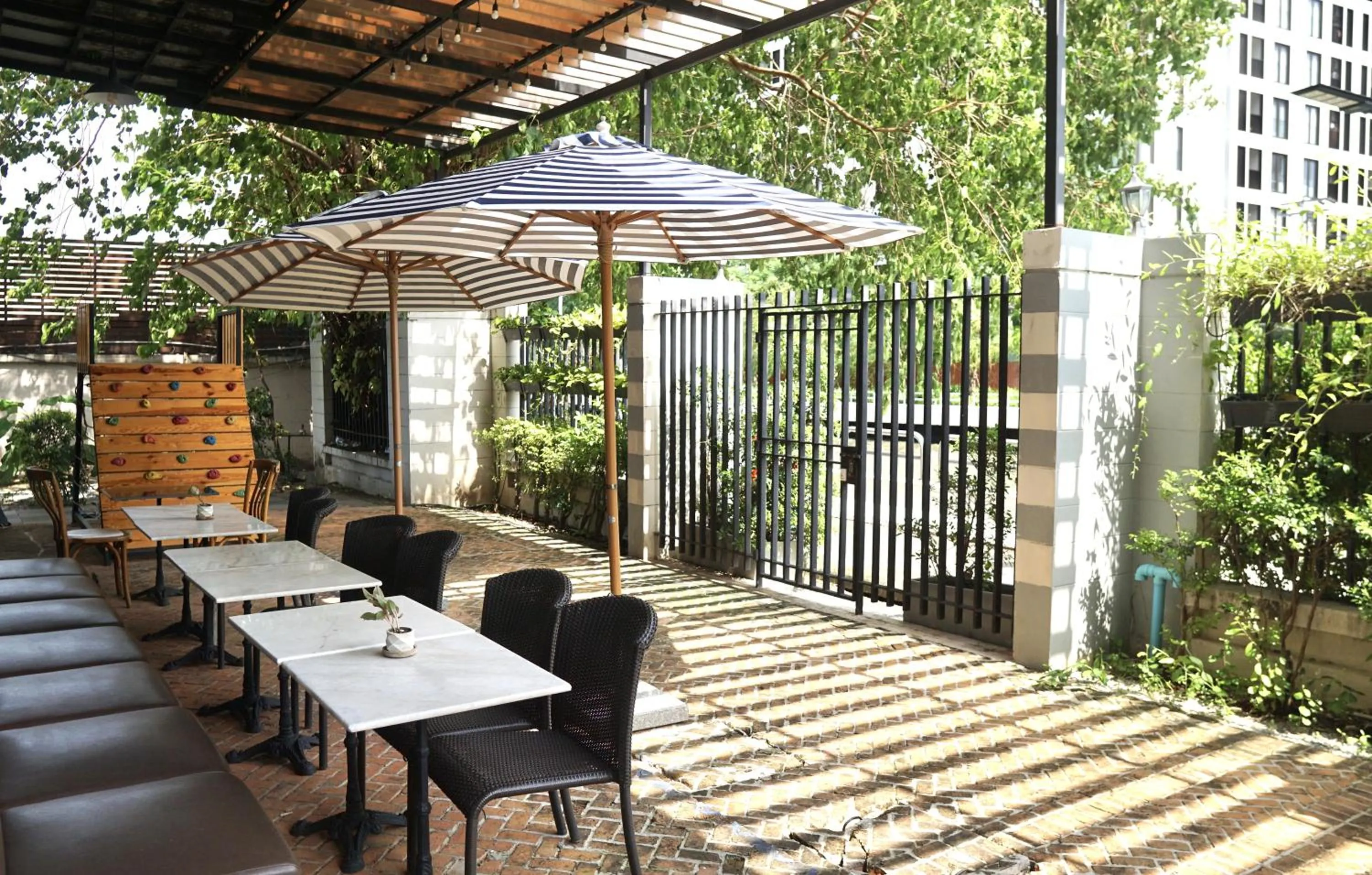 BBQ facilities in Kokotel Bangkok Dheva Thonglor