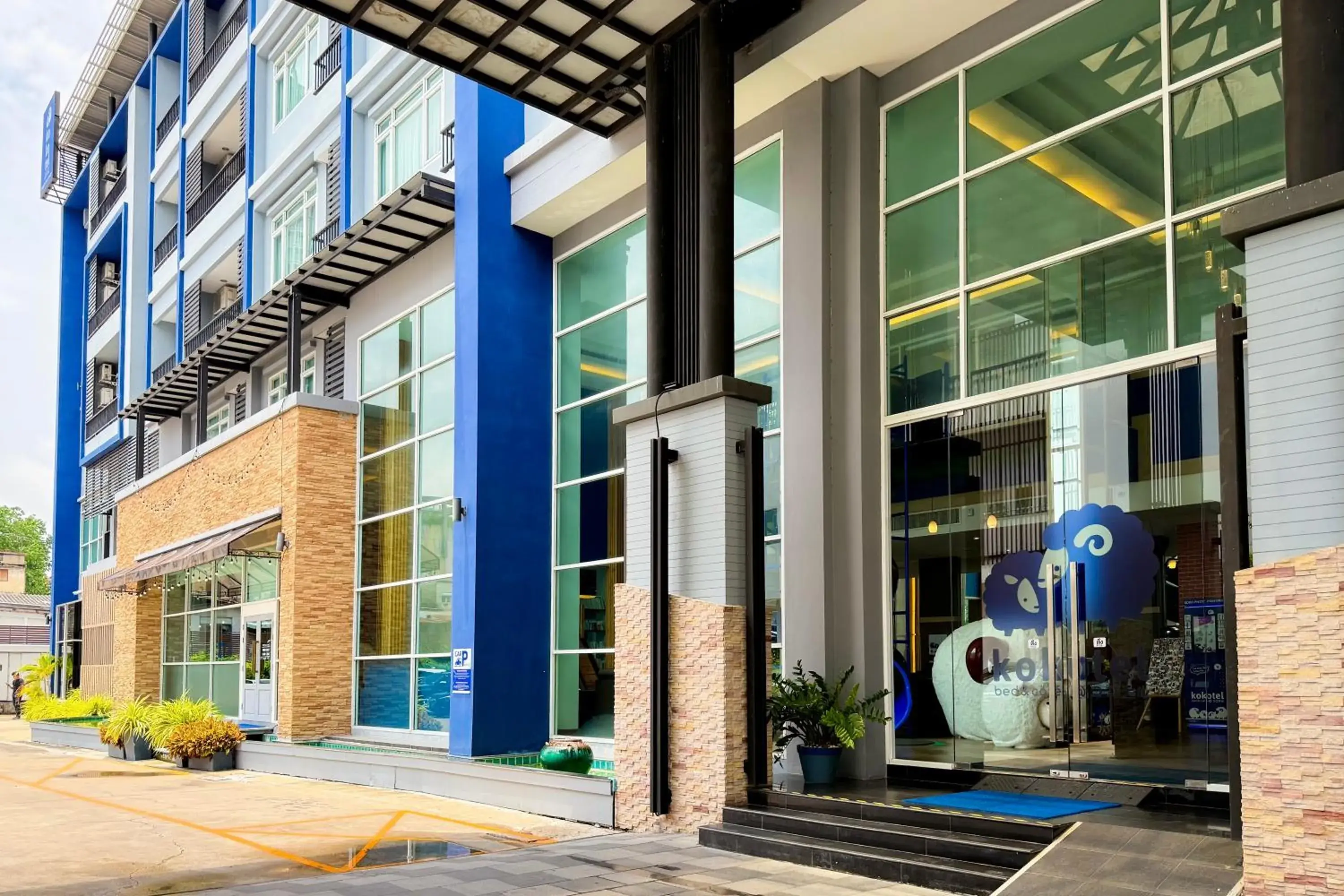 Property building in Kokotel Bangkok Dheva Thonglor Property building in Kokotel Bangkok Dheva Thonglor