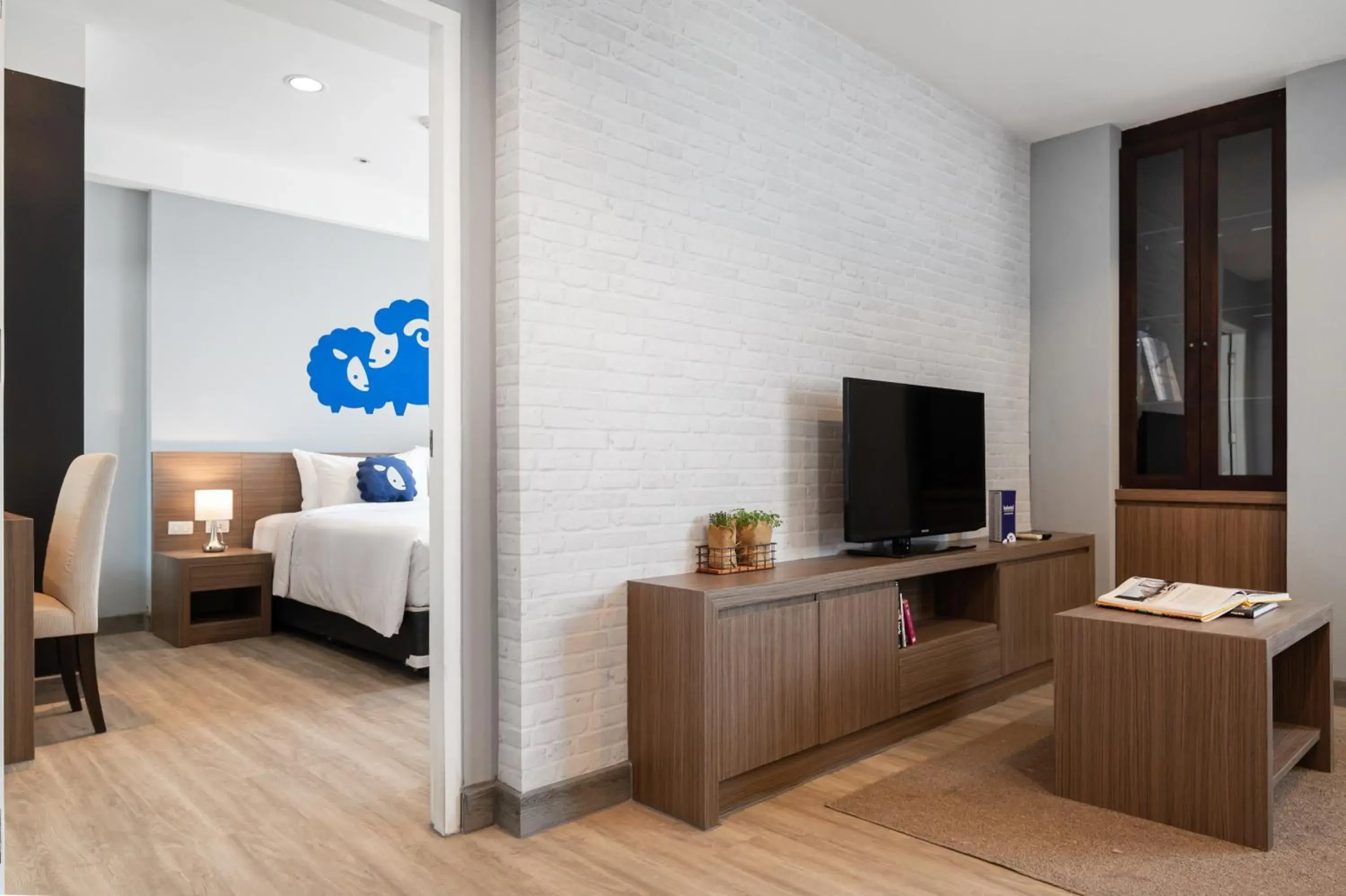 TV and multimedia, Bed in Kokotel Bangkok Dheva Thonglor TV and multimedia, Bed in Kokotel Bangkok Dheva Thonglor