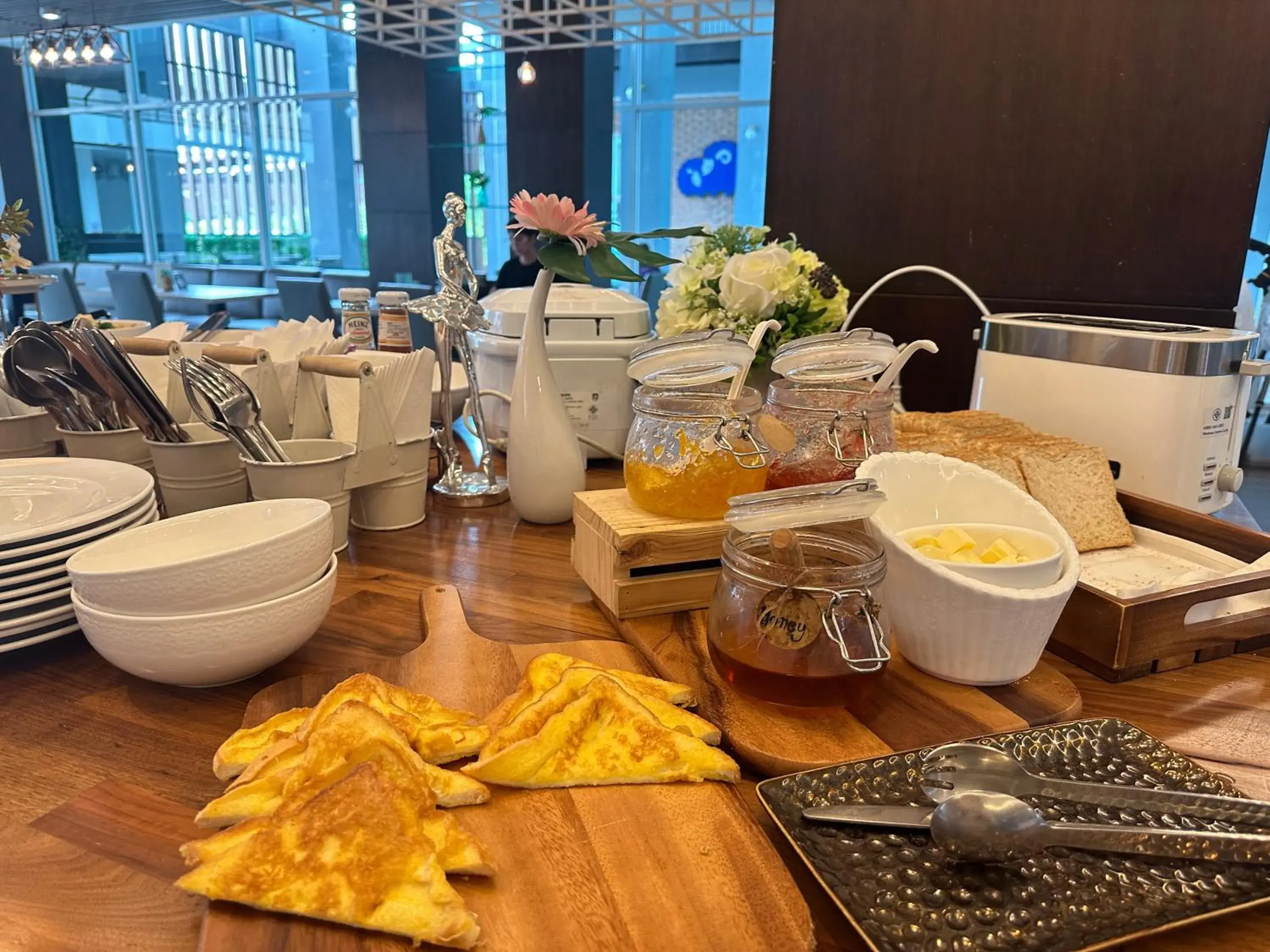 Breakfast in Kokotel Bangkok Dheva Thonglor Breakfast in Kokotel Bangkok Dheva Thonglor