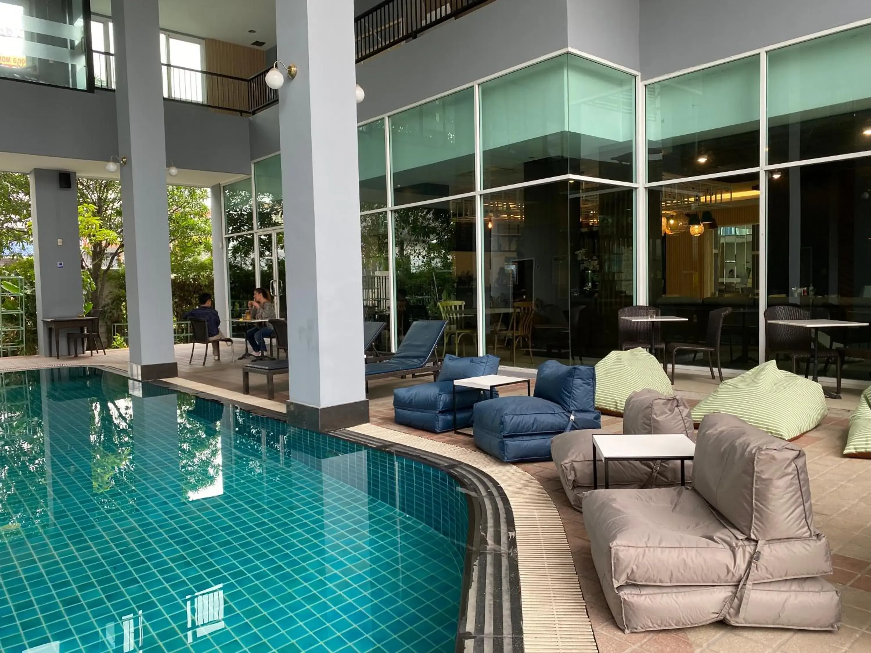 Swimming pool in Kokotel Bangkok Dheva Thonglor Swimming pool in Kokotel Bangkok Dheva Thonglor