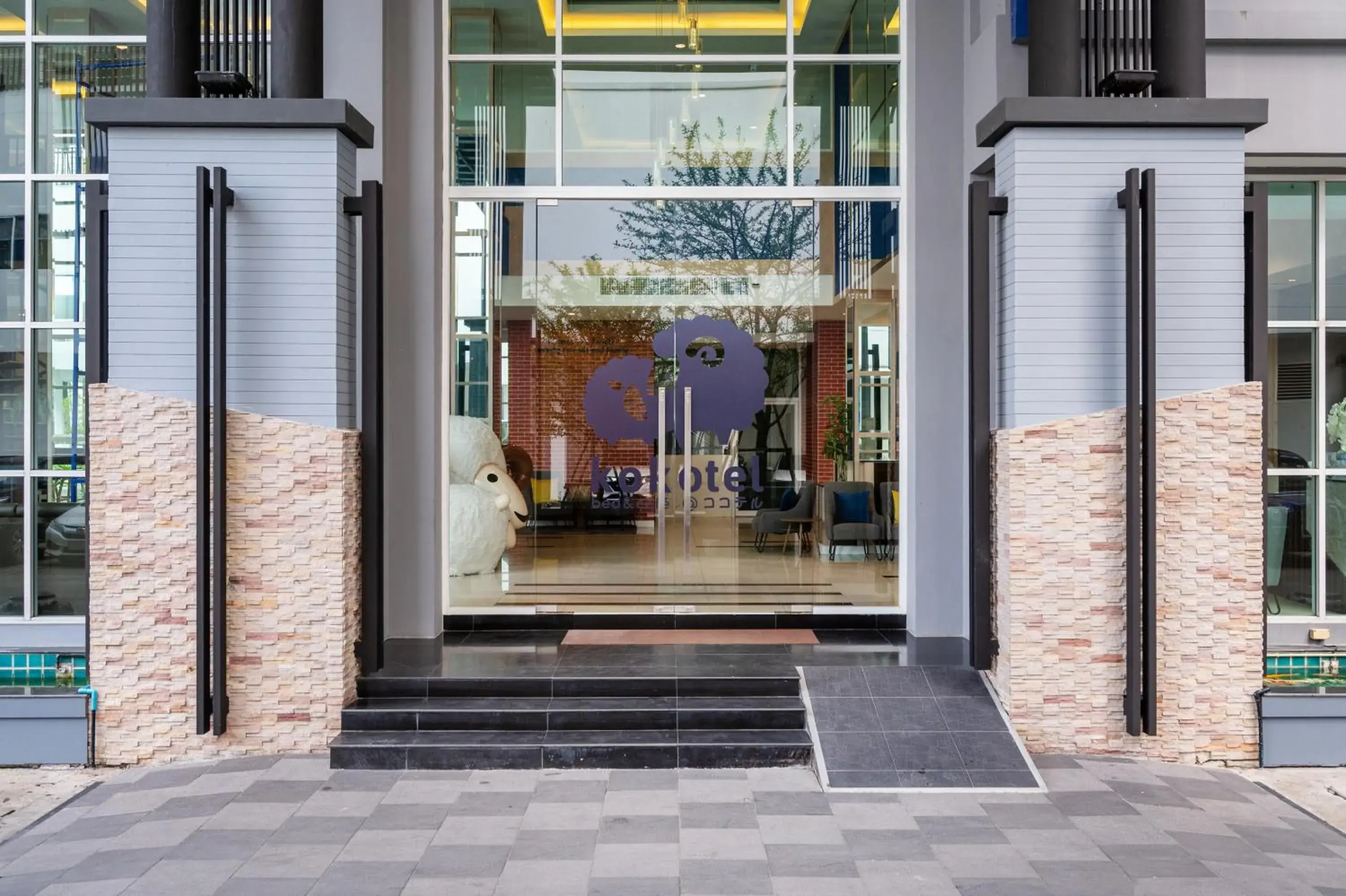 Facade/entrance in Kokotel Bangkok Dheva Thonglor Facade/entrance in Kokotel Bangkok Dheva Thonglor