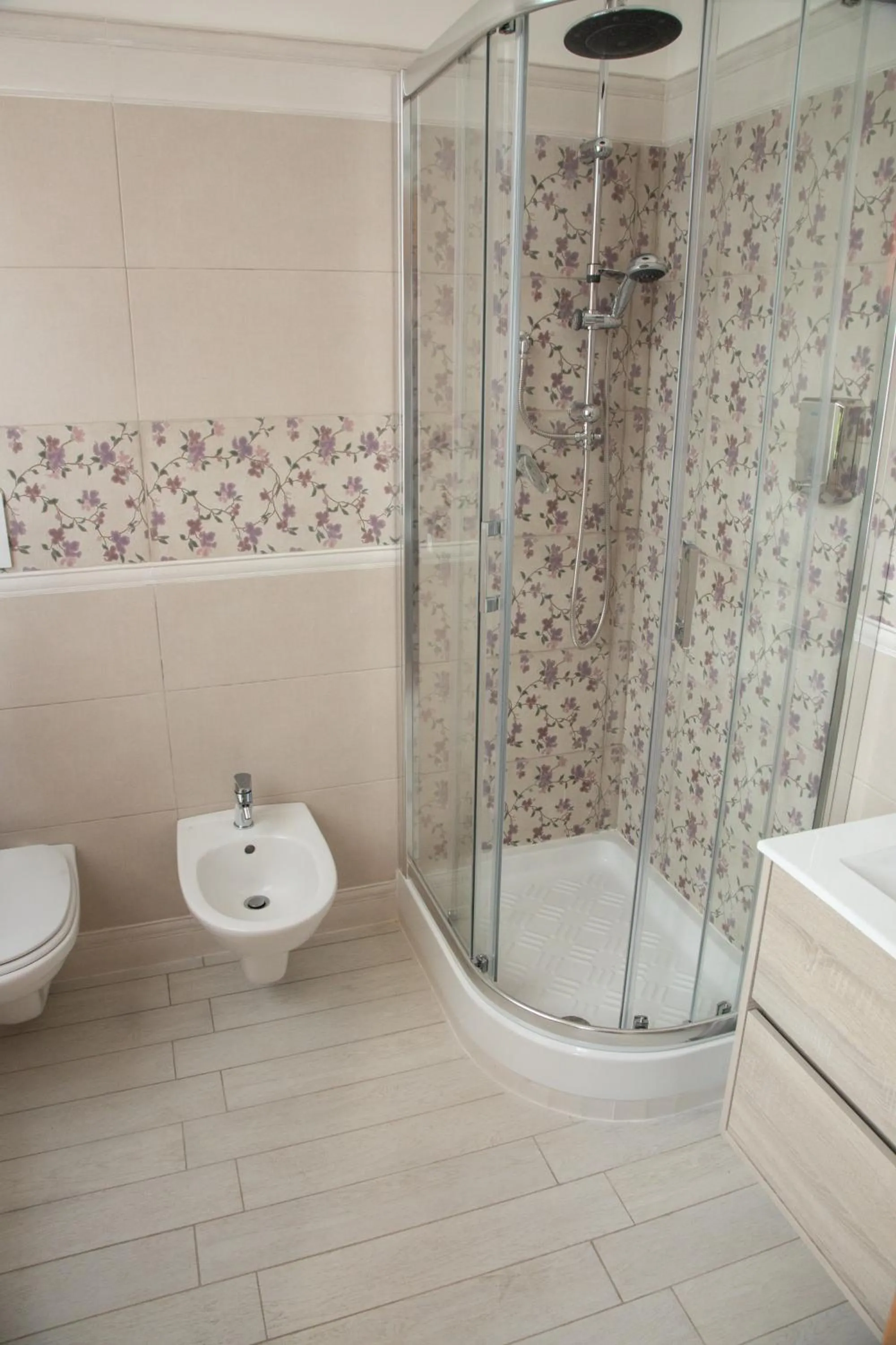 Shower in Relais d 'Itria