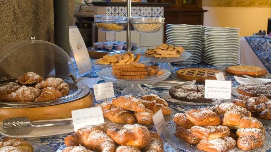 Continental breakfast in Relais d 'Itria