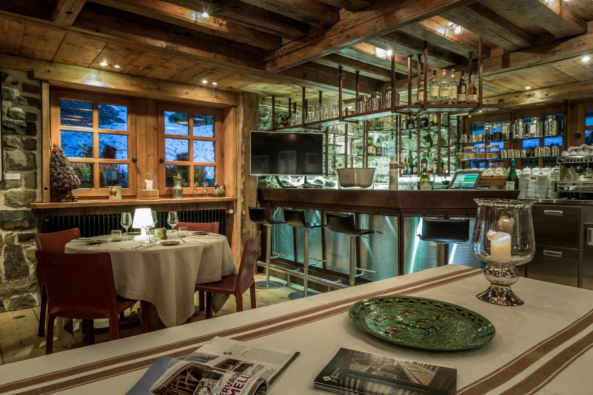 Lounge or bar in Hôtel Les Servages d'Armelle