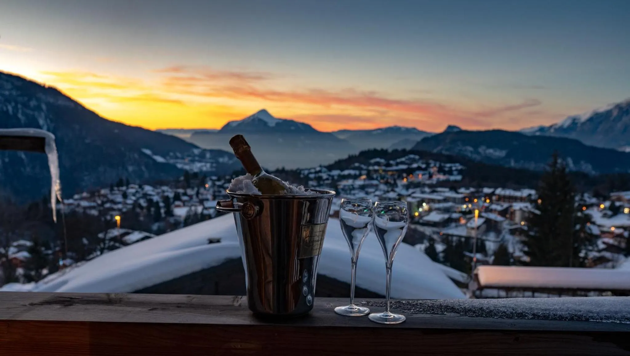 Restaurant/places to eat in Hôtel Les Servages d'Armelle