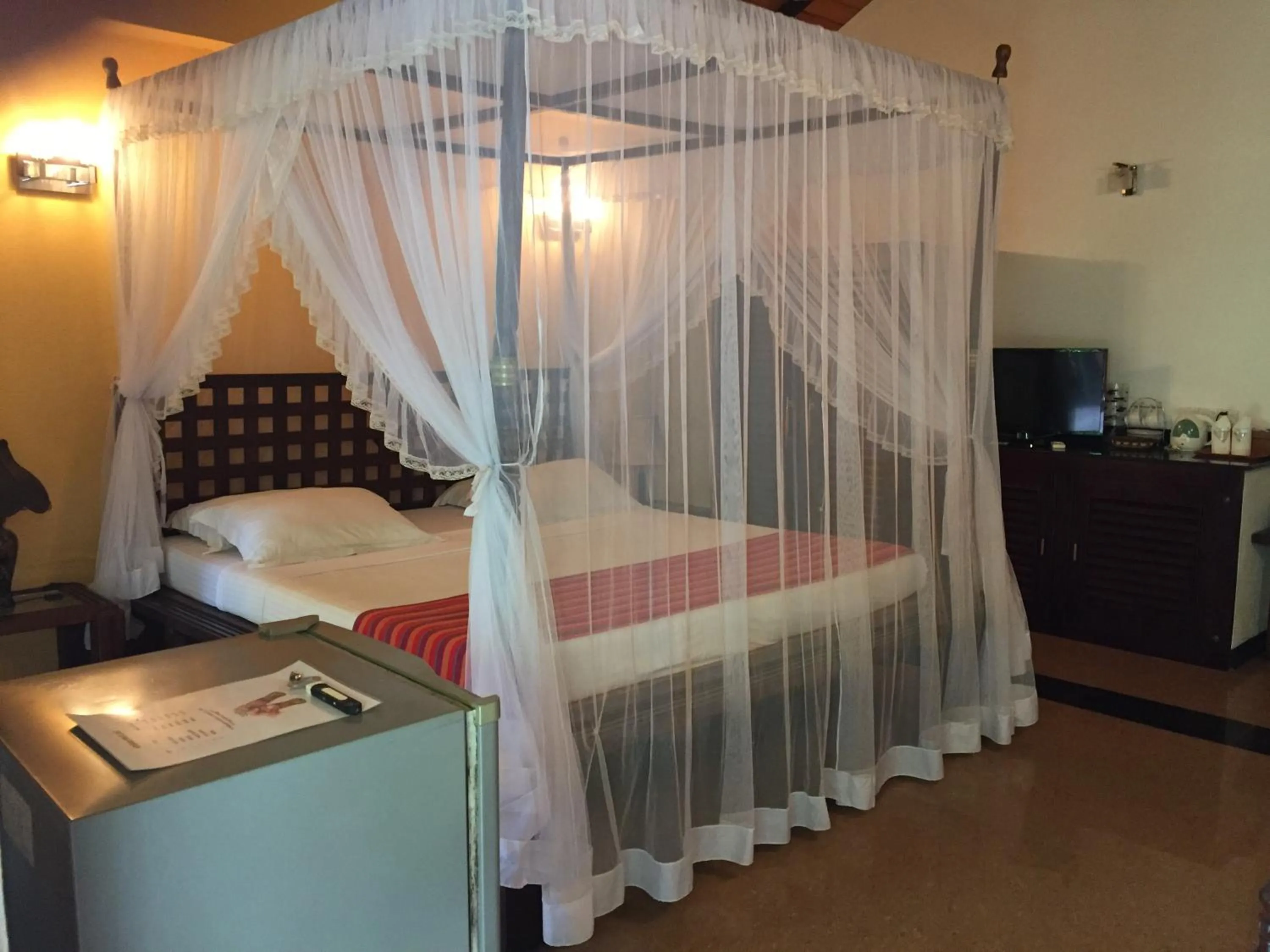 Photo of the whole room, Bed in Hotel Flower Garden