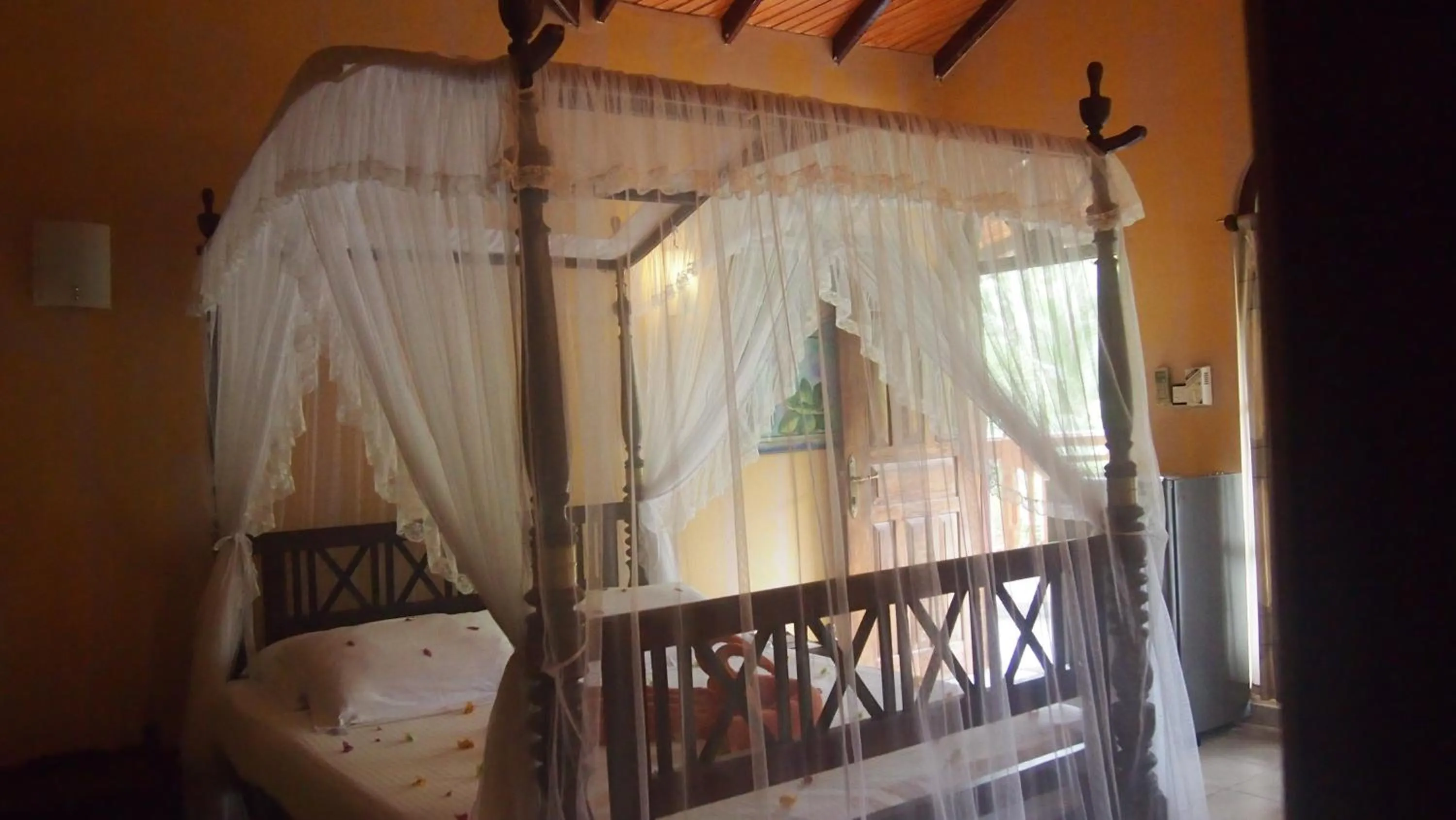 Bedroom, Bed in Hotel Flower Garden