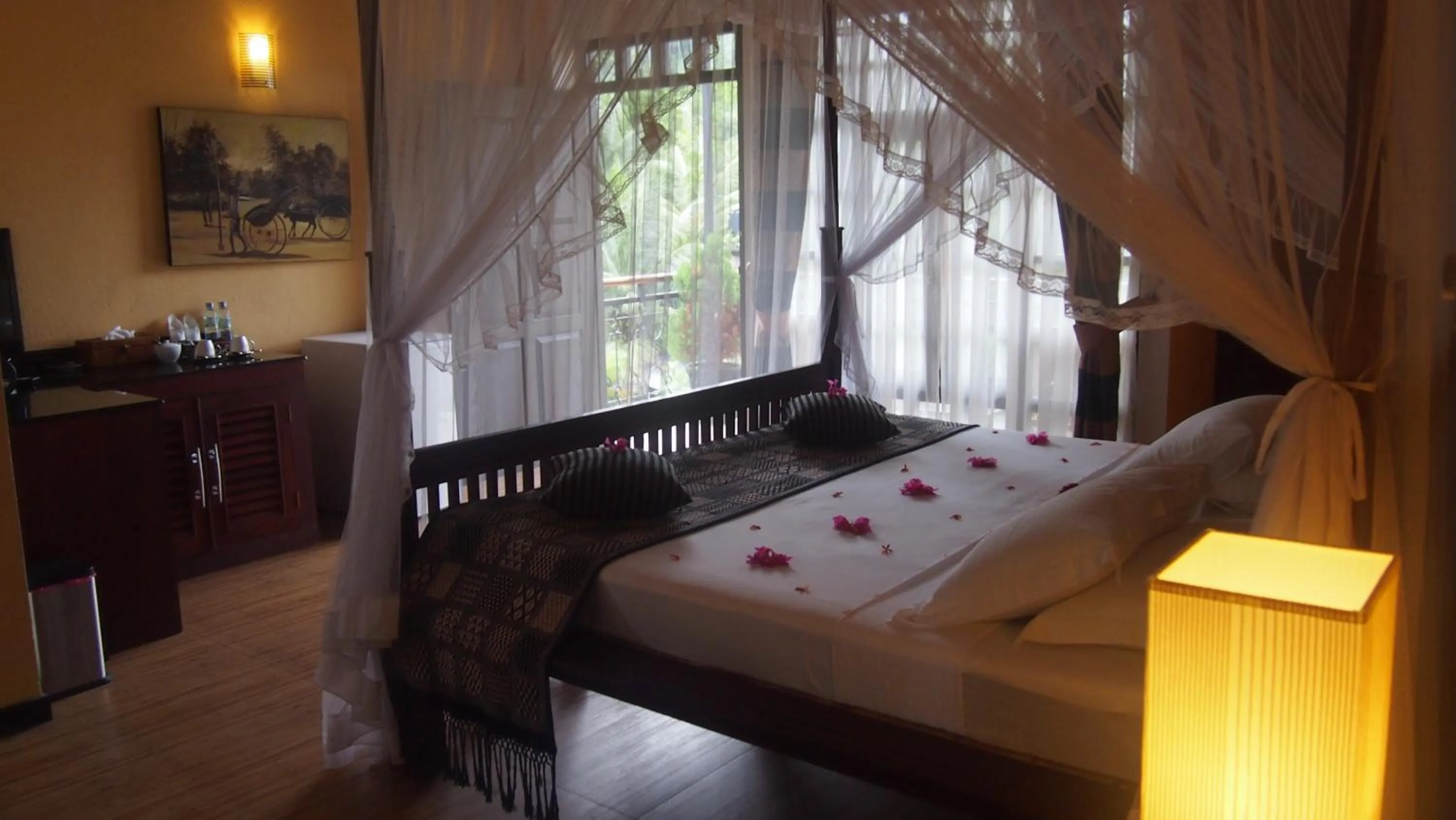 Bedroom, Bed in Hotel Flower Garden