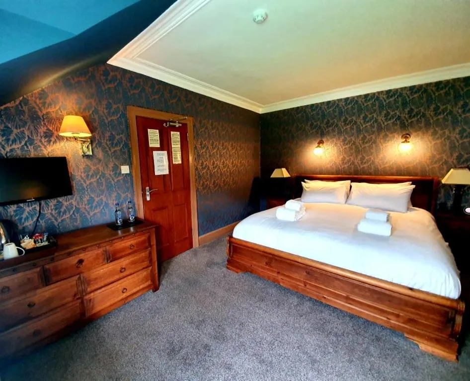 Bed in Achray House Restaurant with Rooms