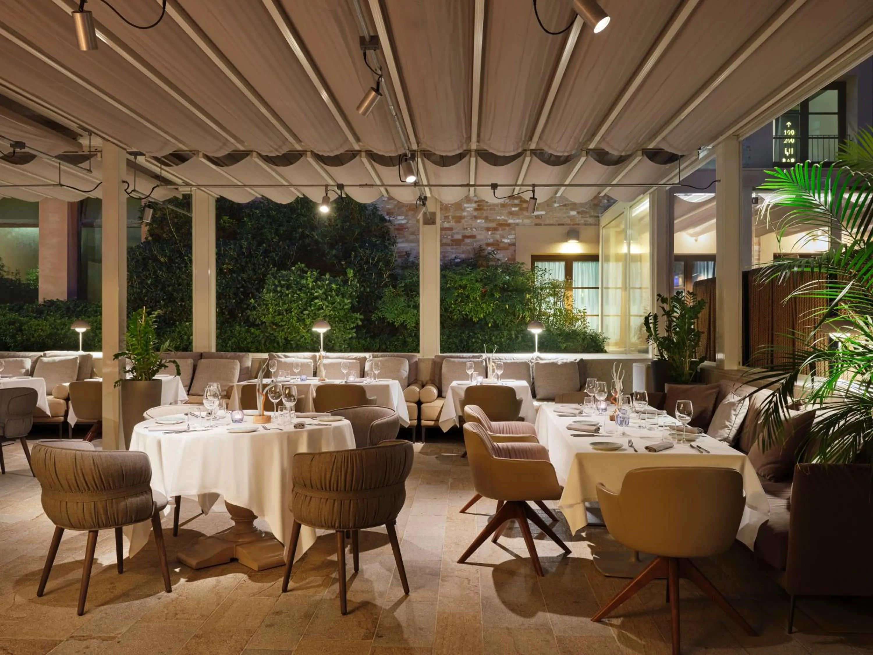 Restaurant/places to eat in Hyatt Centric Murano Venice