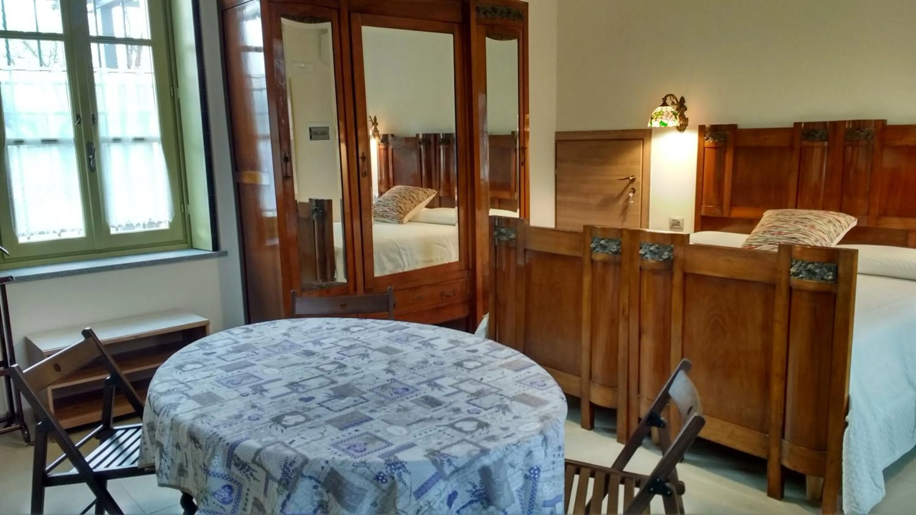 Dining area, Bed in Agriturismo Cascina Poscallone