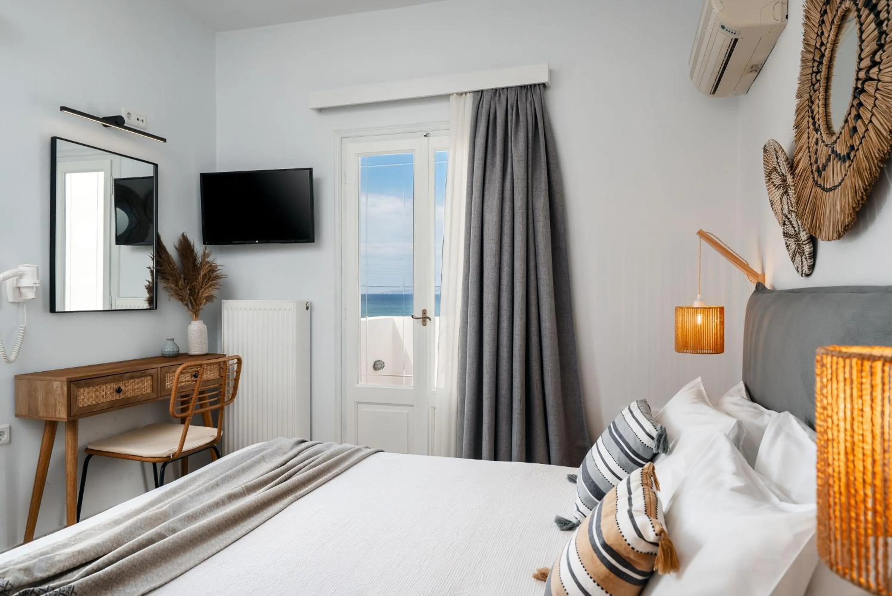 Bed in Erato Inn Naxos