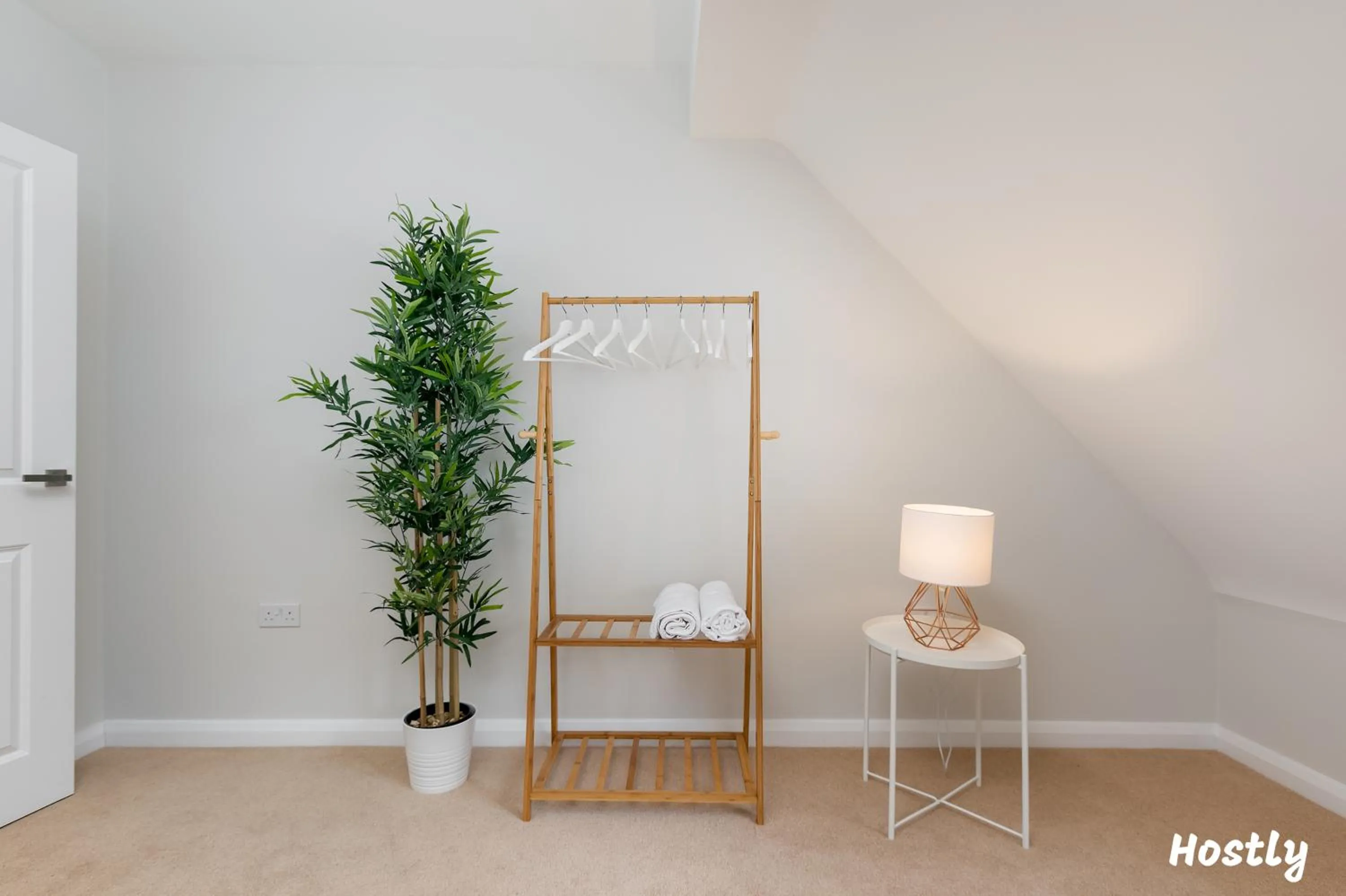 Decorative detail in Turtle and Rabbit - Comfortable and Spacious Houses