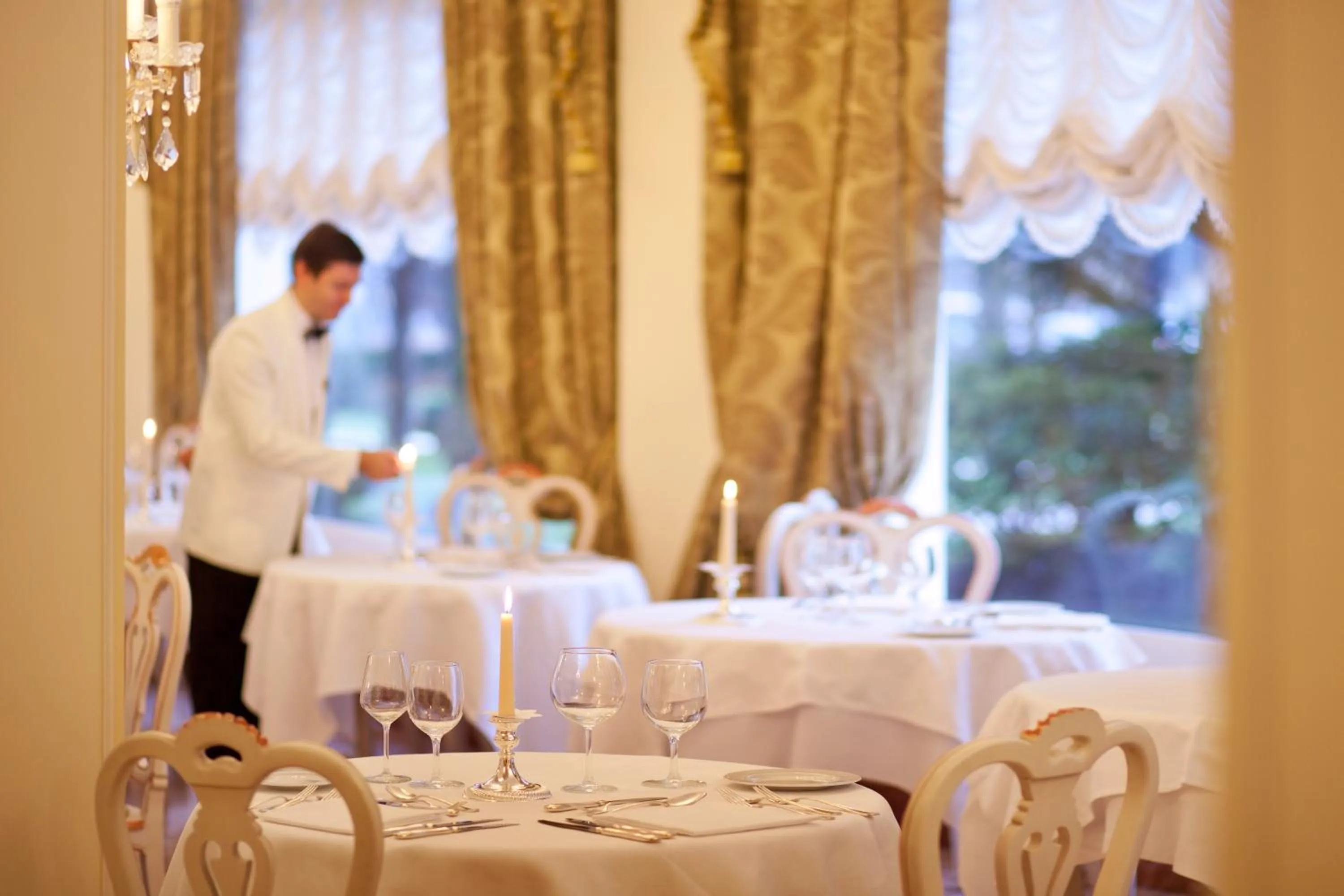 Restaurant/places to eat in Hotel Due Torri