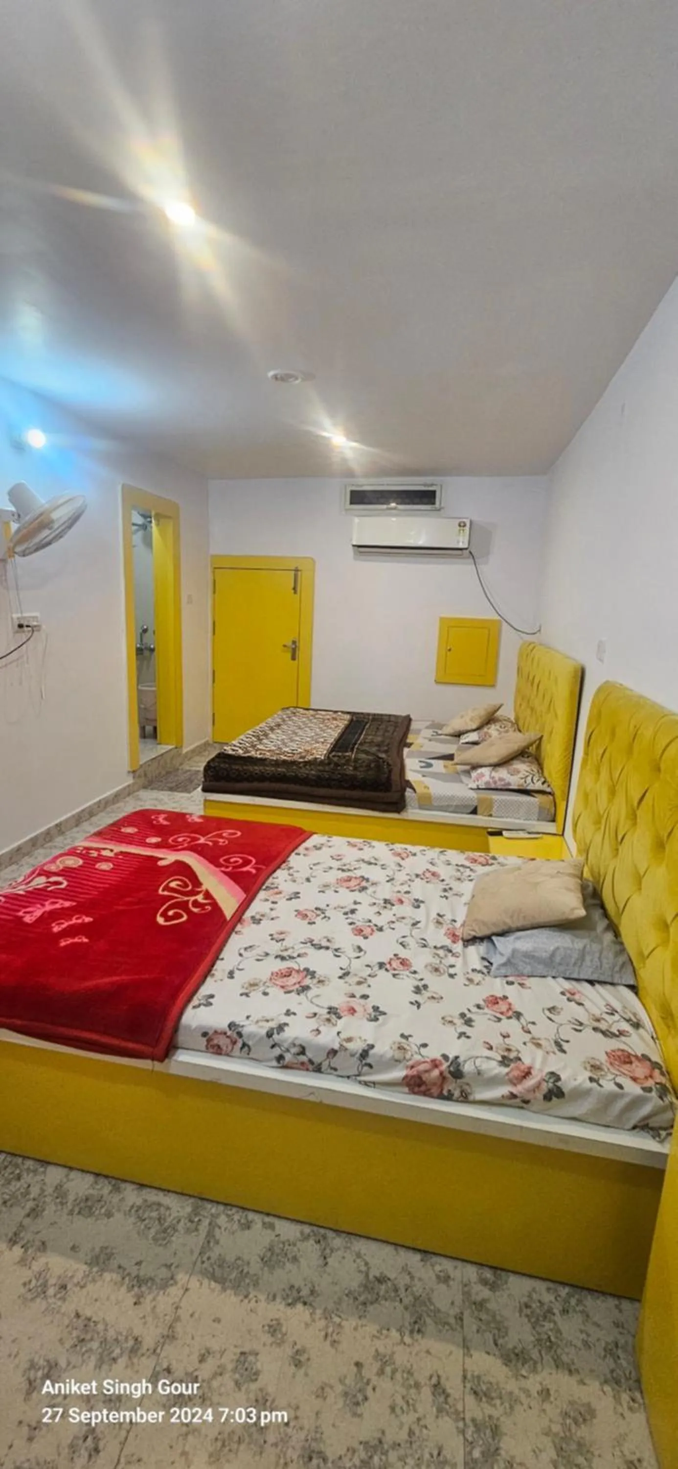 Bed in Best B&B in Orchha