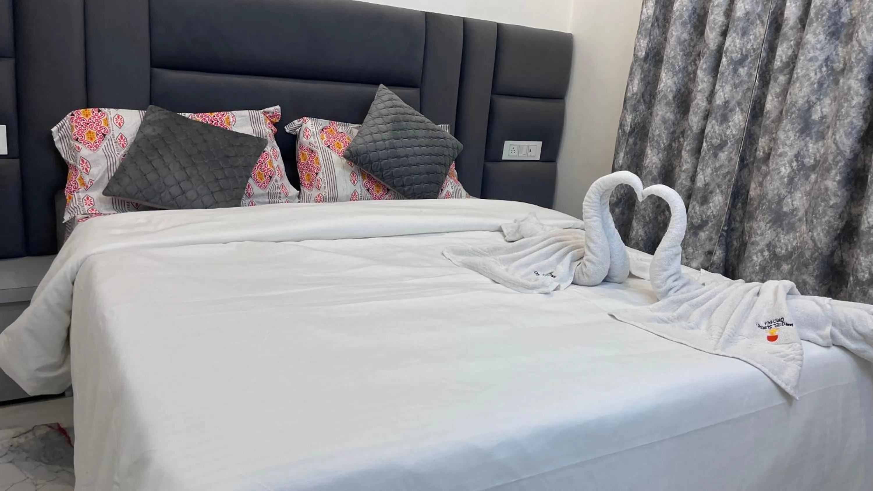 Bed in Best B&B in Orchha