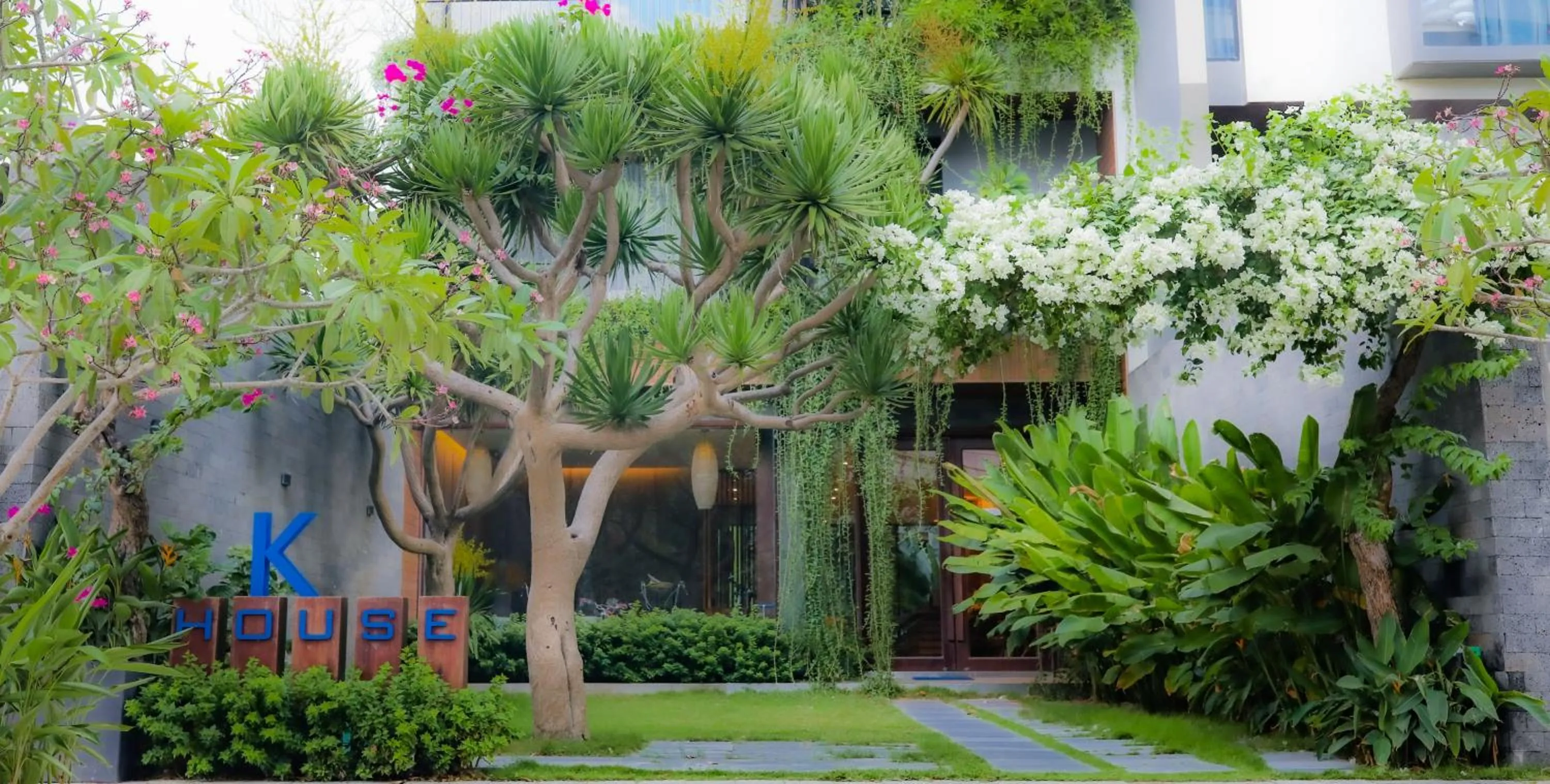 Garden in K House Apartment Danang Beach