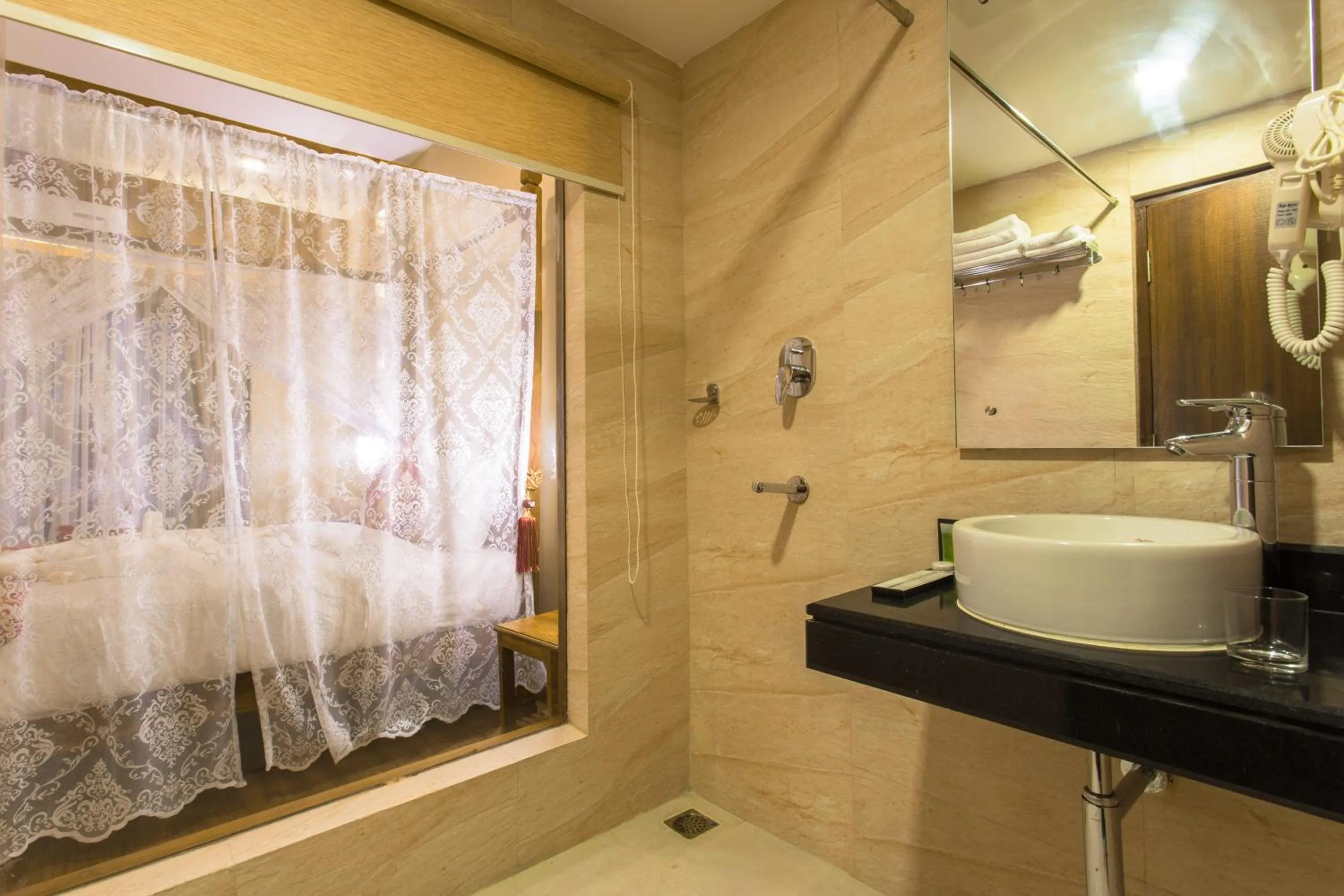 Shower in Hotel Mala Pokhara