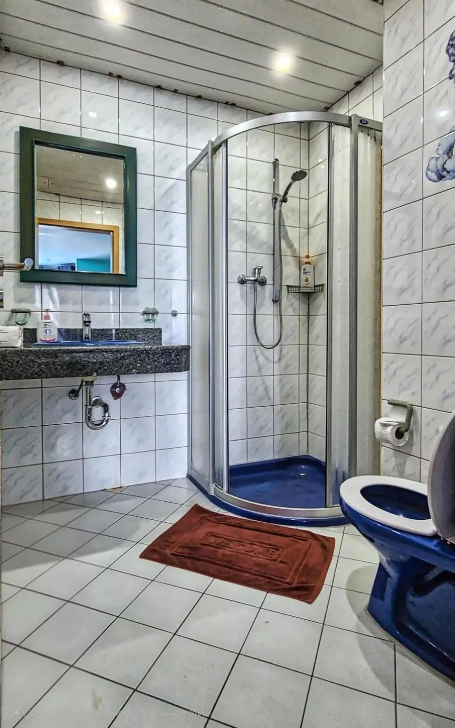 Bathroom in Pension Zum Ross