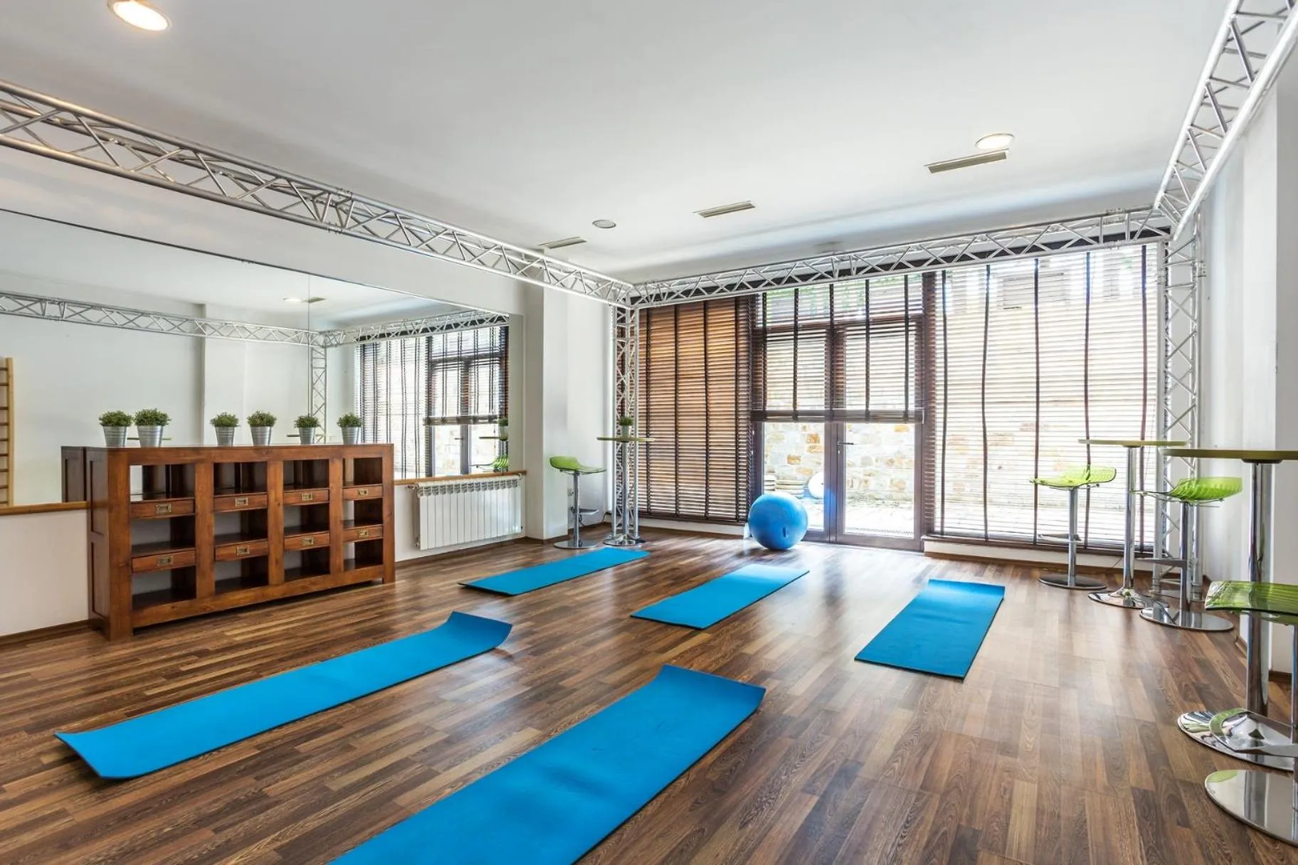 Game Room in Hotel Perun Lodge