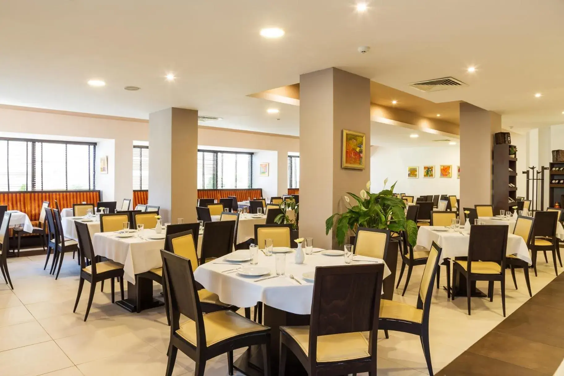 Restaurant/places to eat in Hotel Perun Lodge Restaurant/places to eat in Hotel Perun Lodge