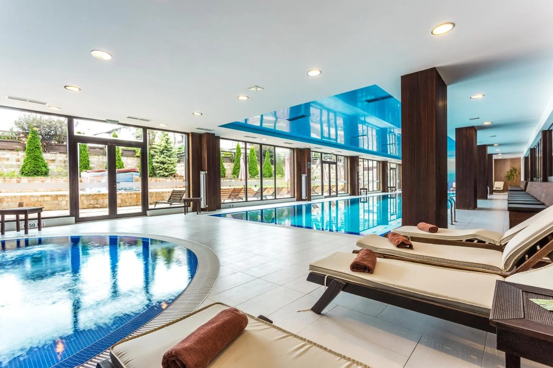 Garden view in Hotel Perun Lodge