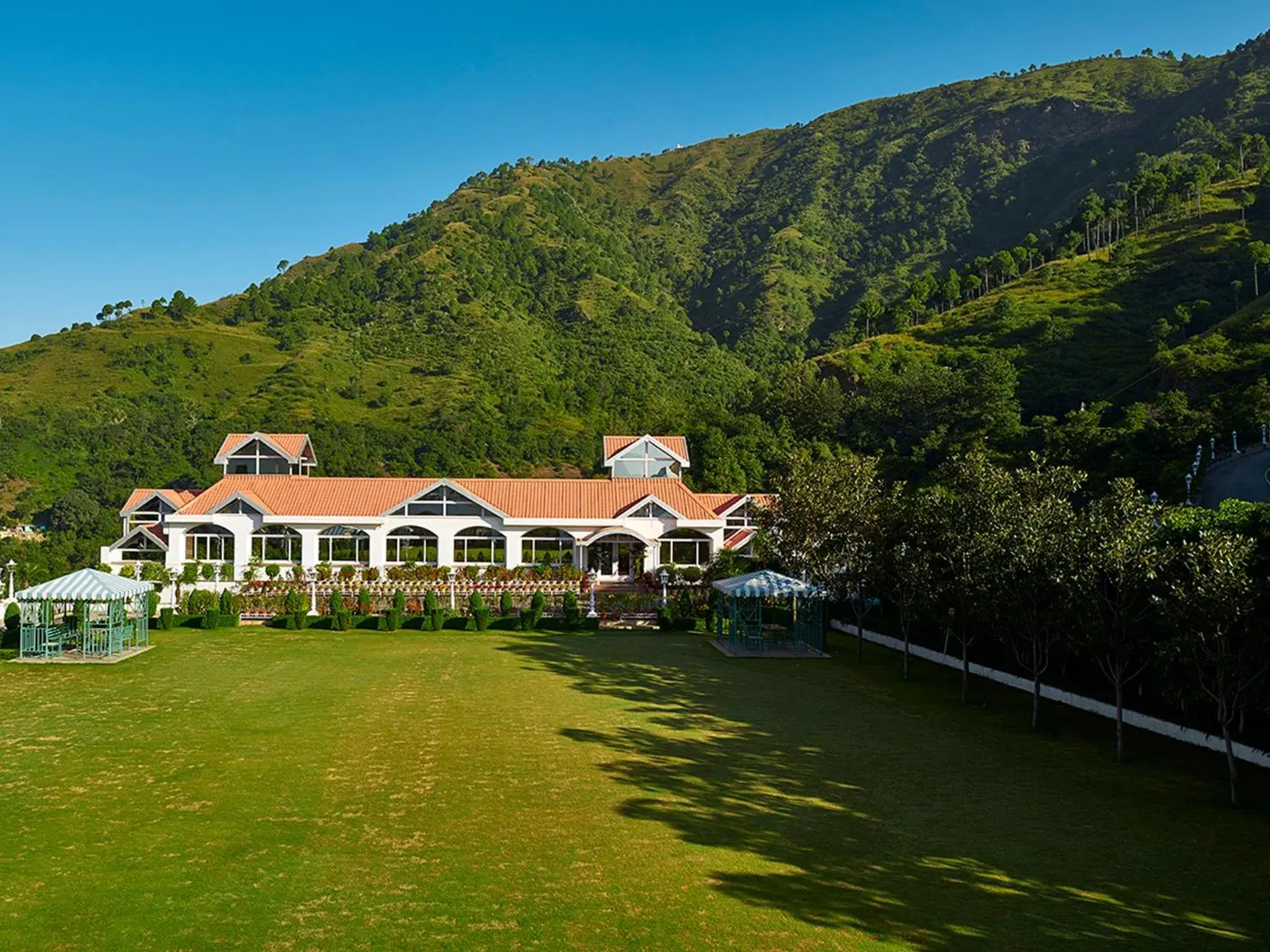 Property building in Club Mahindra Kandaghat Property building in Club Mahindra Kandaghat