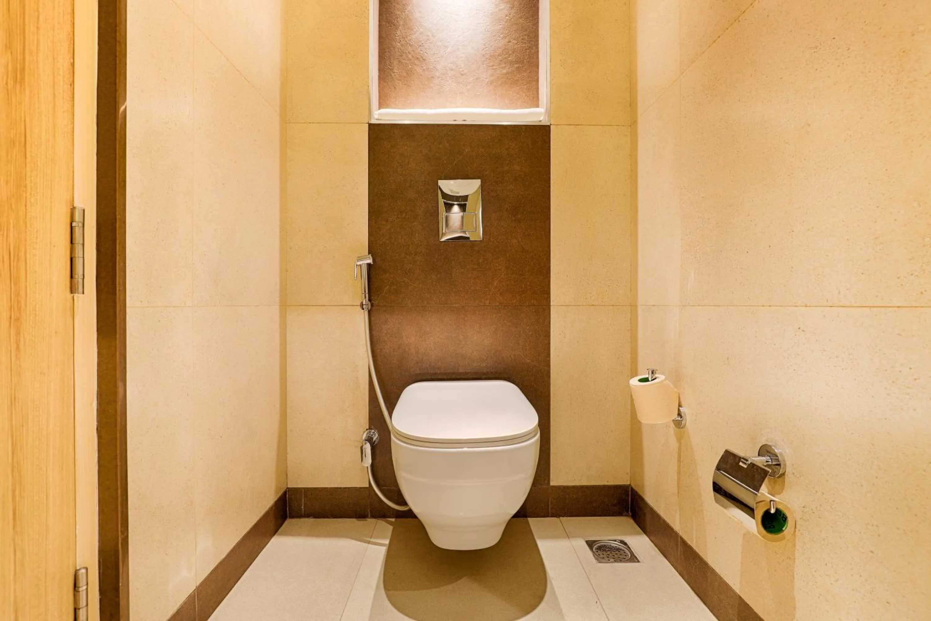Toilet in Club Mahindra Kandaghat