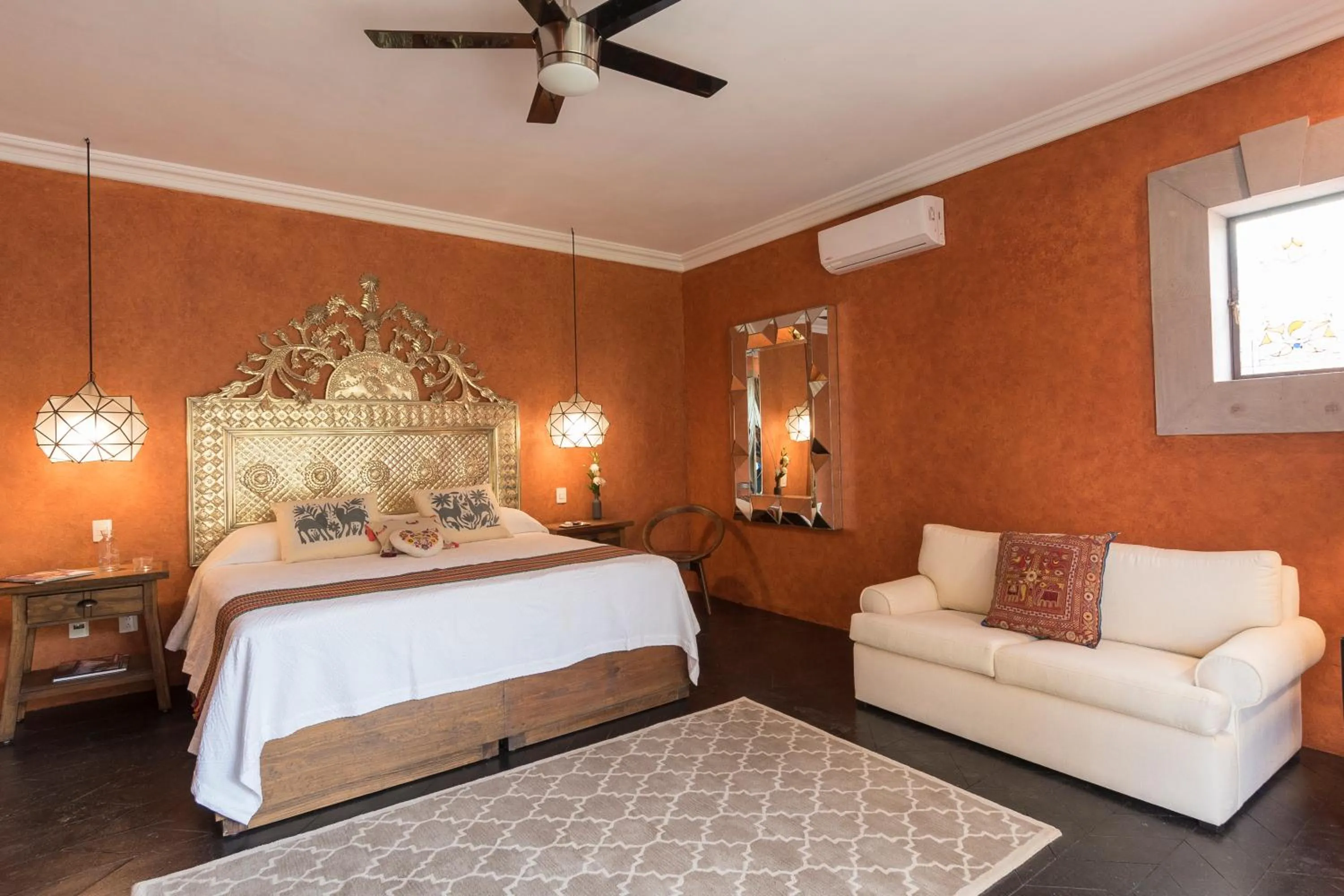 Photo of the whole room in Casa Sofia